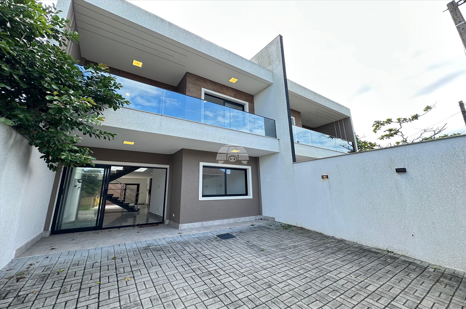 Sobrado à venda em Riviera, Matinhos — Portal Chave Fácil
