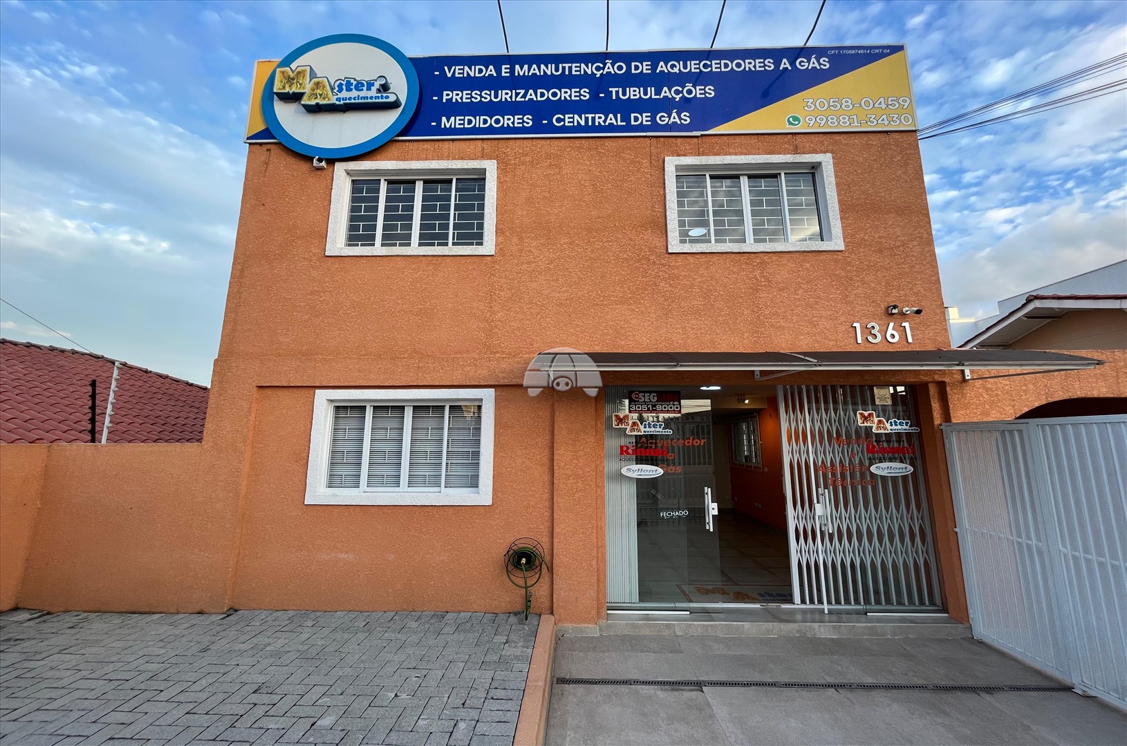 Casa para alugar em Lindóia, Curitiba — Portal Chave Fácil