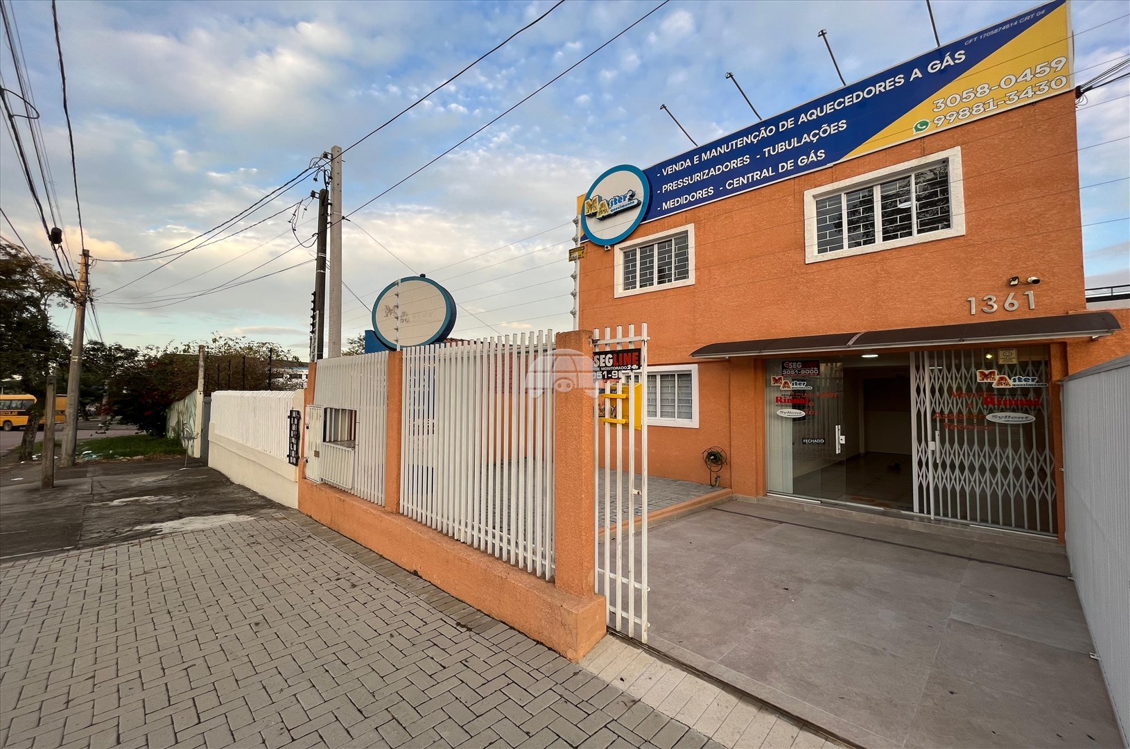 Casa para alugar em Lindóia, Curitiba — Portal Chave Fácil