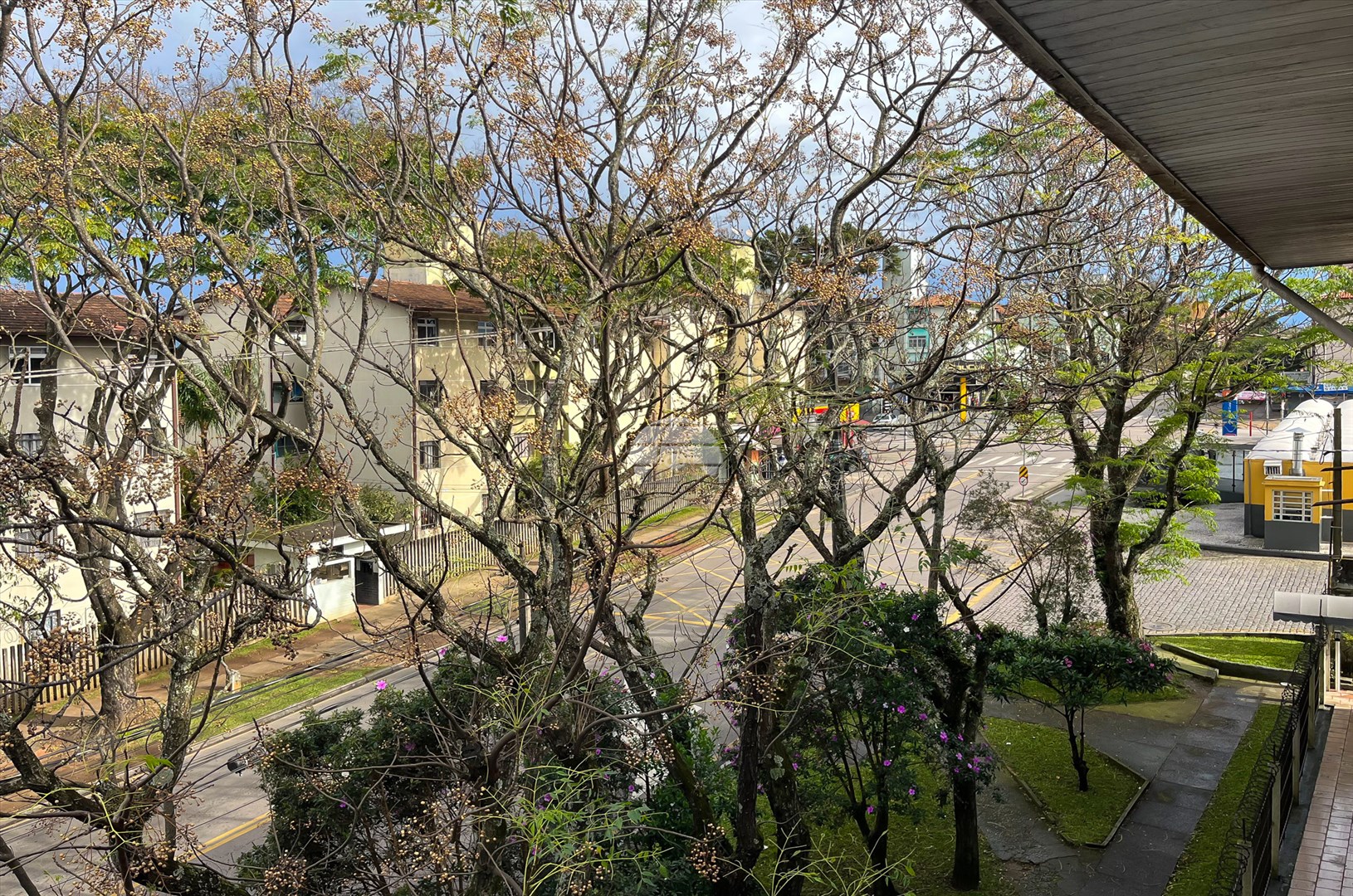 Apartamento para alugar em Cidade Industrial, Curitiba — Outrasul Imobiliária