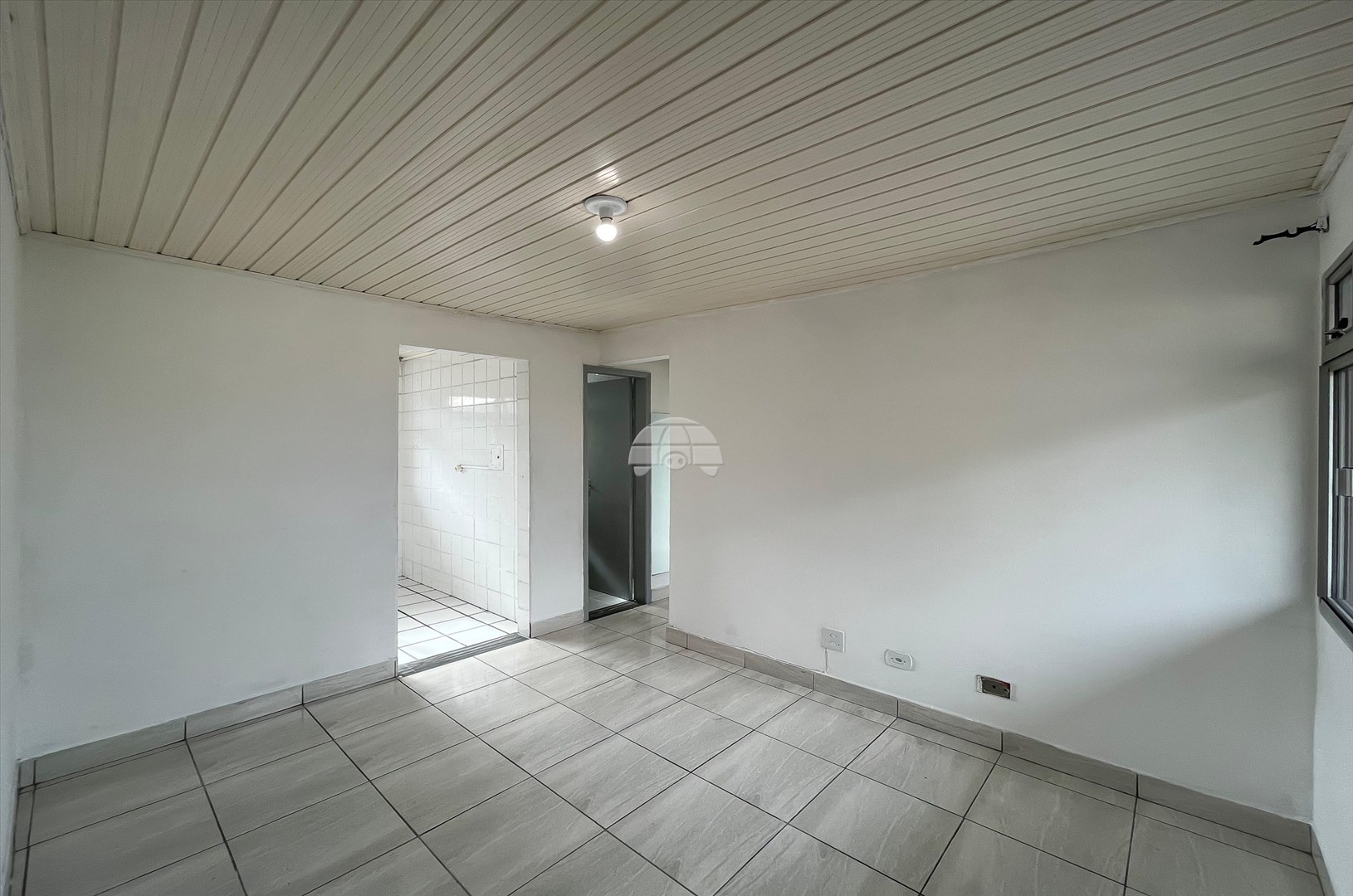 Apartamento para alugar em Cidade Industrial, Curitiba — Outrasul Imobiliária