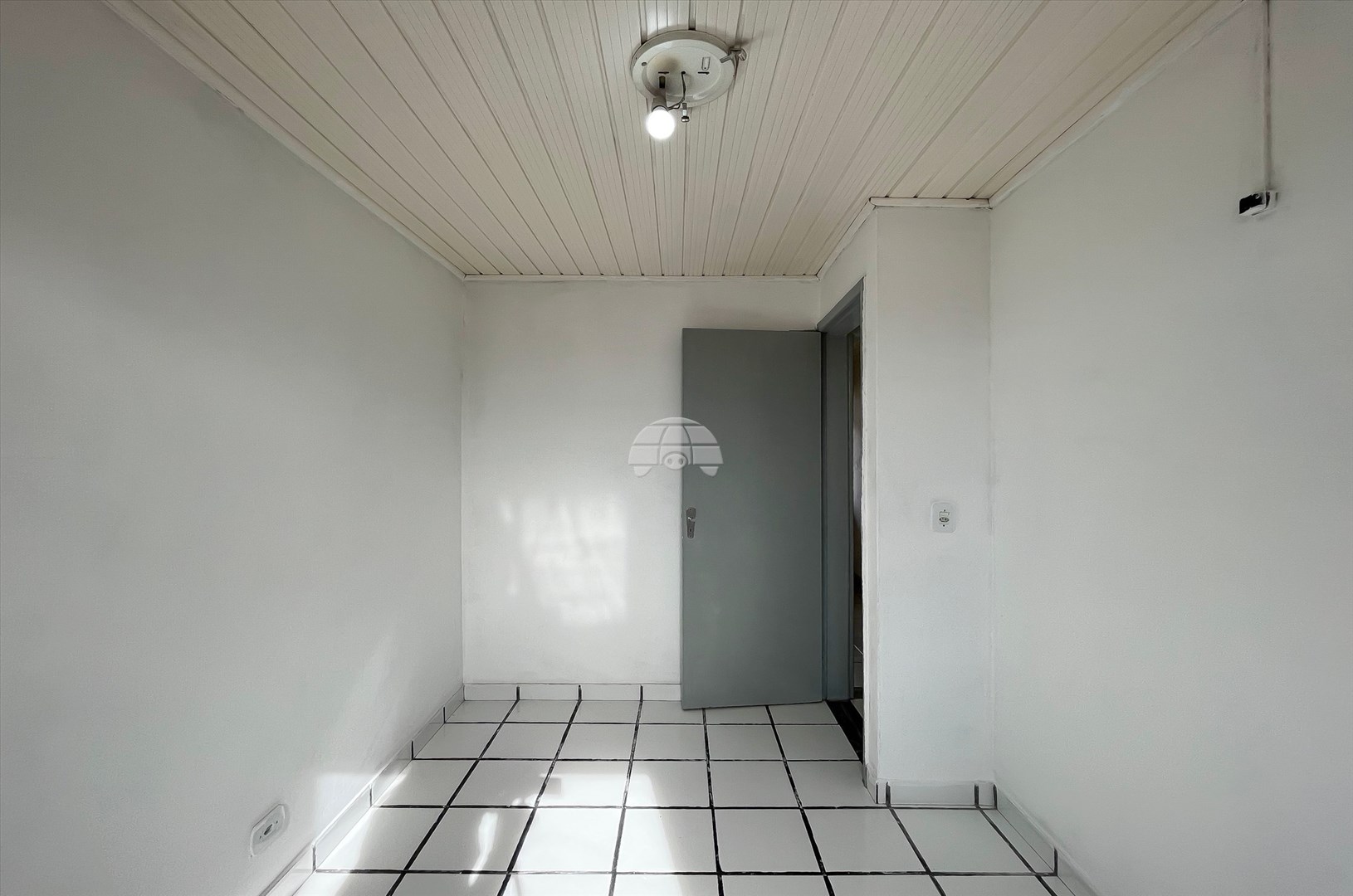 Apartamento para alugar em Cidade Industrial, Curitiba — Outrasul Imobiliária