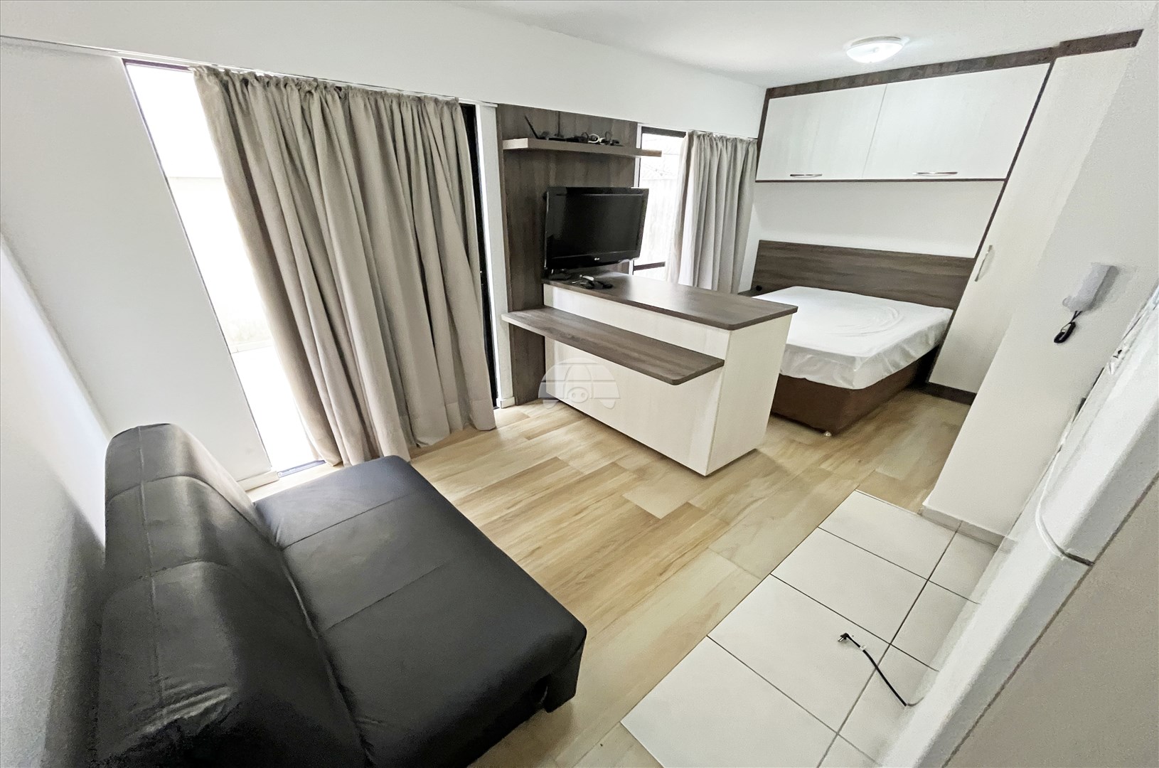 Studio Residencial para Locação no Bairro Centro ref. 107919 (3 / 10)