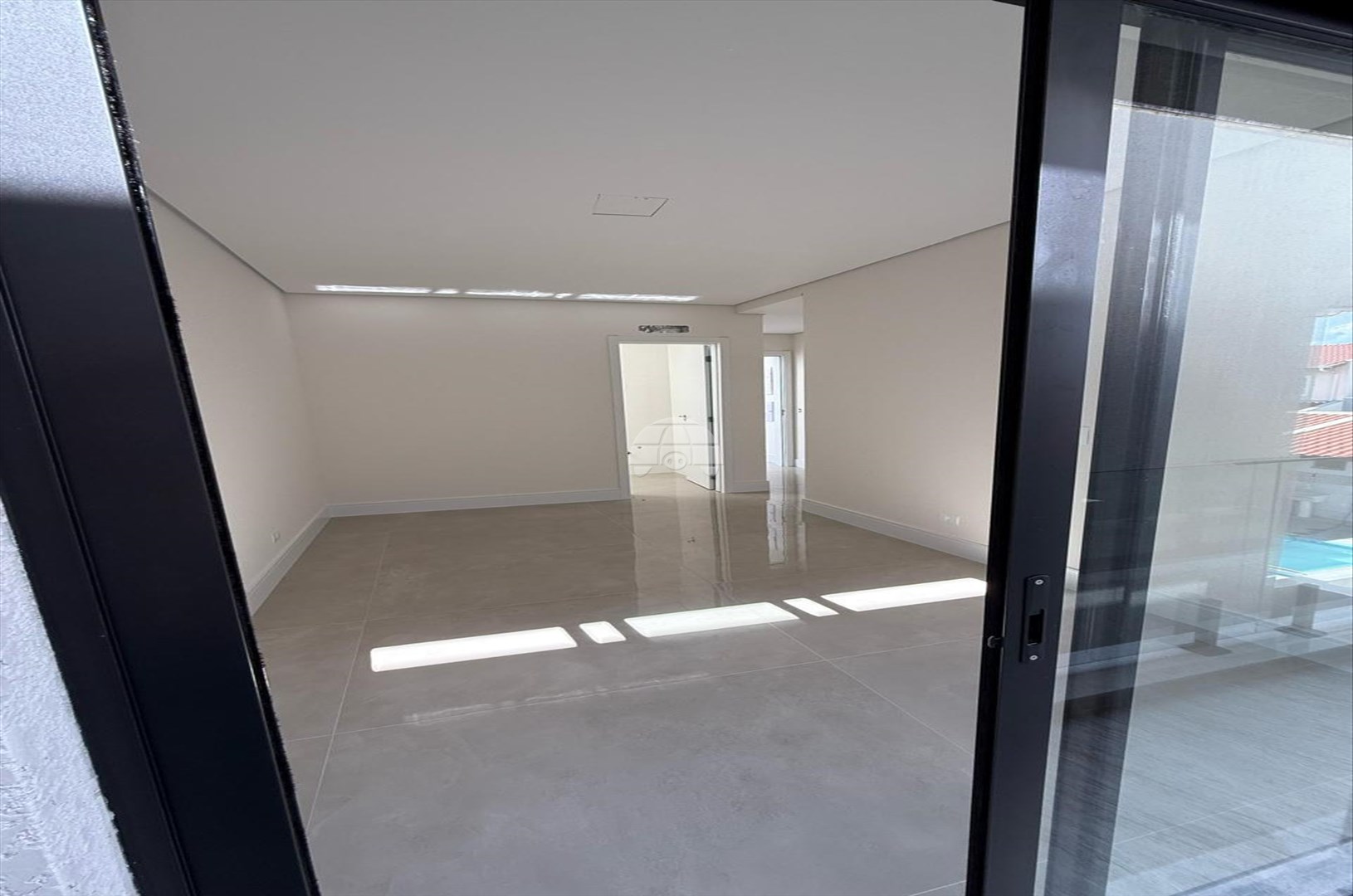 Sobrado à venda em Balneário Marajó, Matinhos — Portal Chave Fácil
