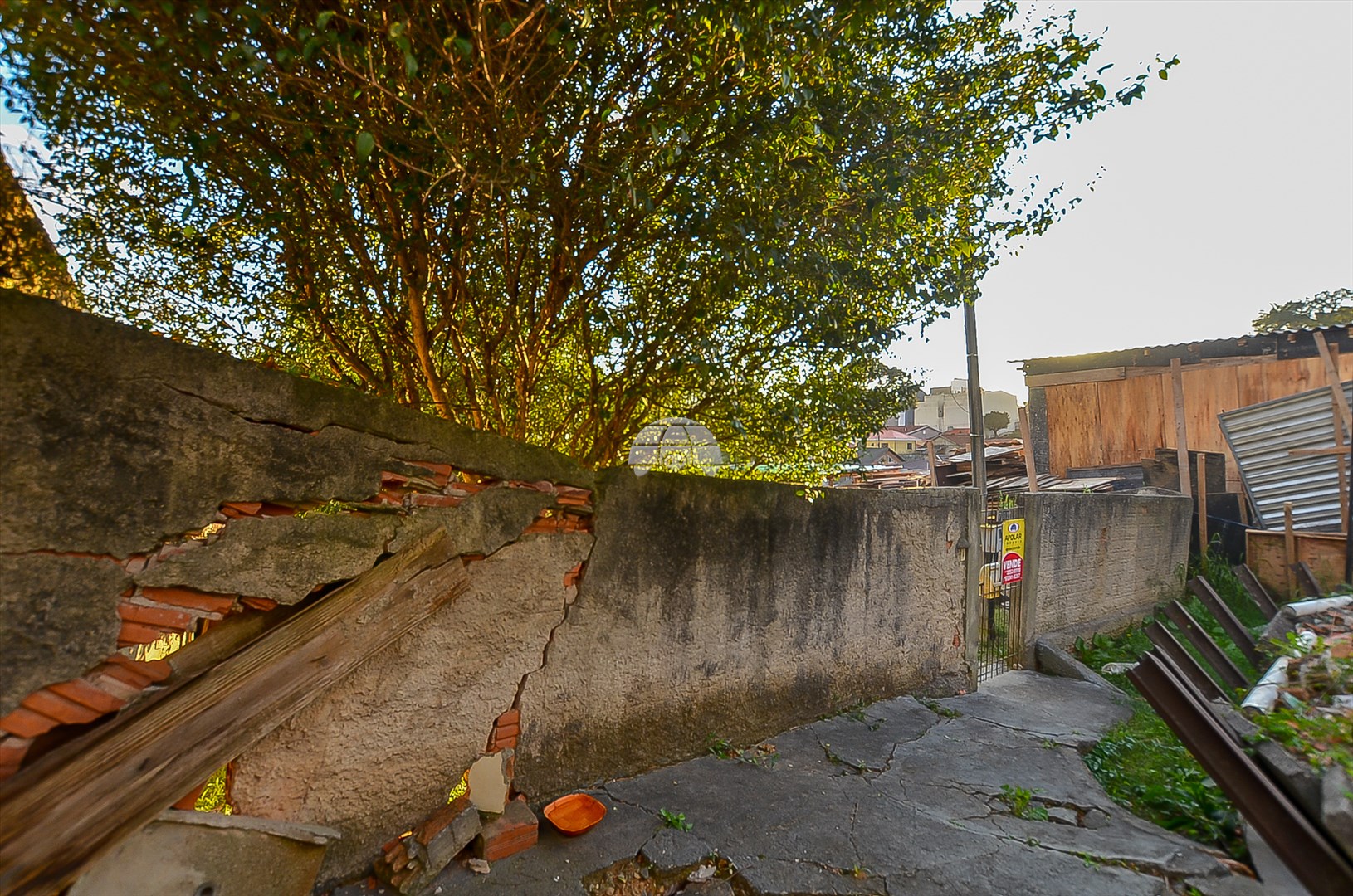 Terreno/Área à venda em Tingui, Curitiba — Portal Chave Fácil