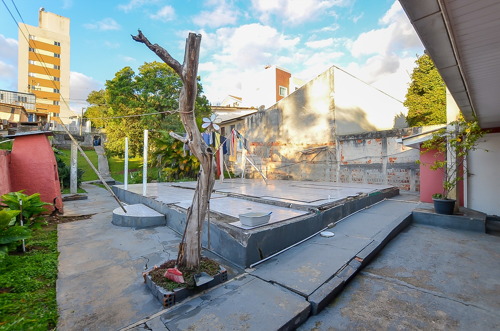 Terreno/Área à venda em Tingui, Curitiba — Portal Chave Fácil
