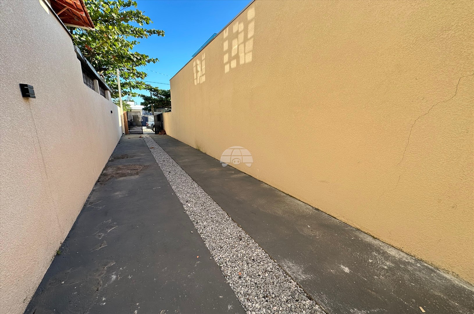 Casa à venda em Ipacarai, Matinhos — Portal Chave Fácil