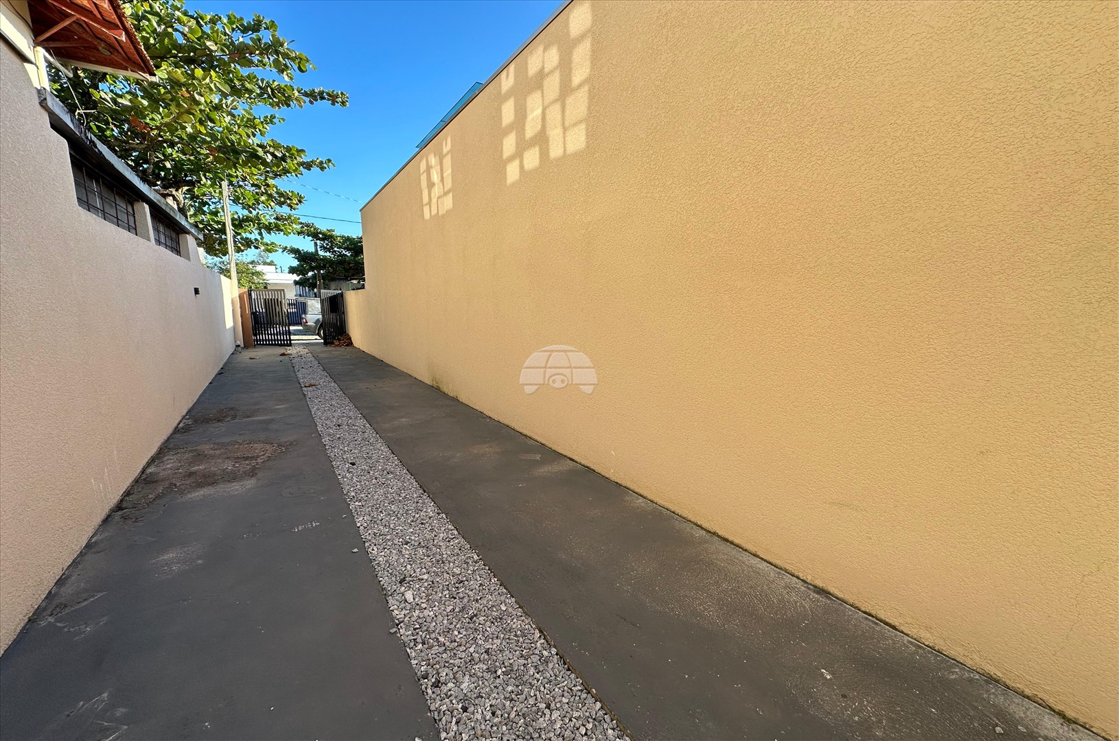Casa à venda em Ipacarai, Matinhos — Portal Chave Fácil