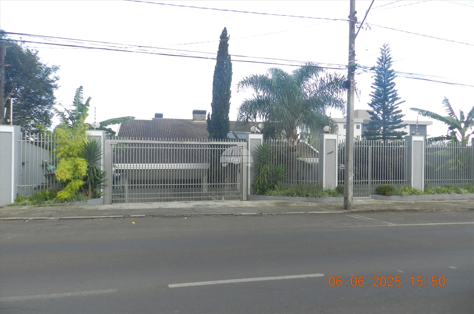 Sobrado à venda em Batel, Guarapuava — Portal Chave Fácil