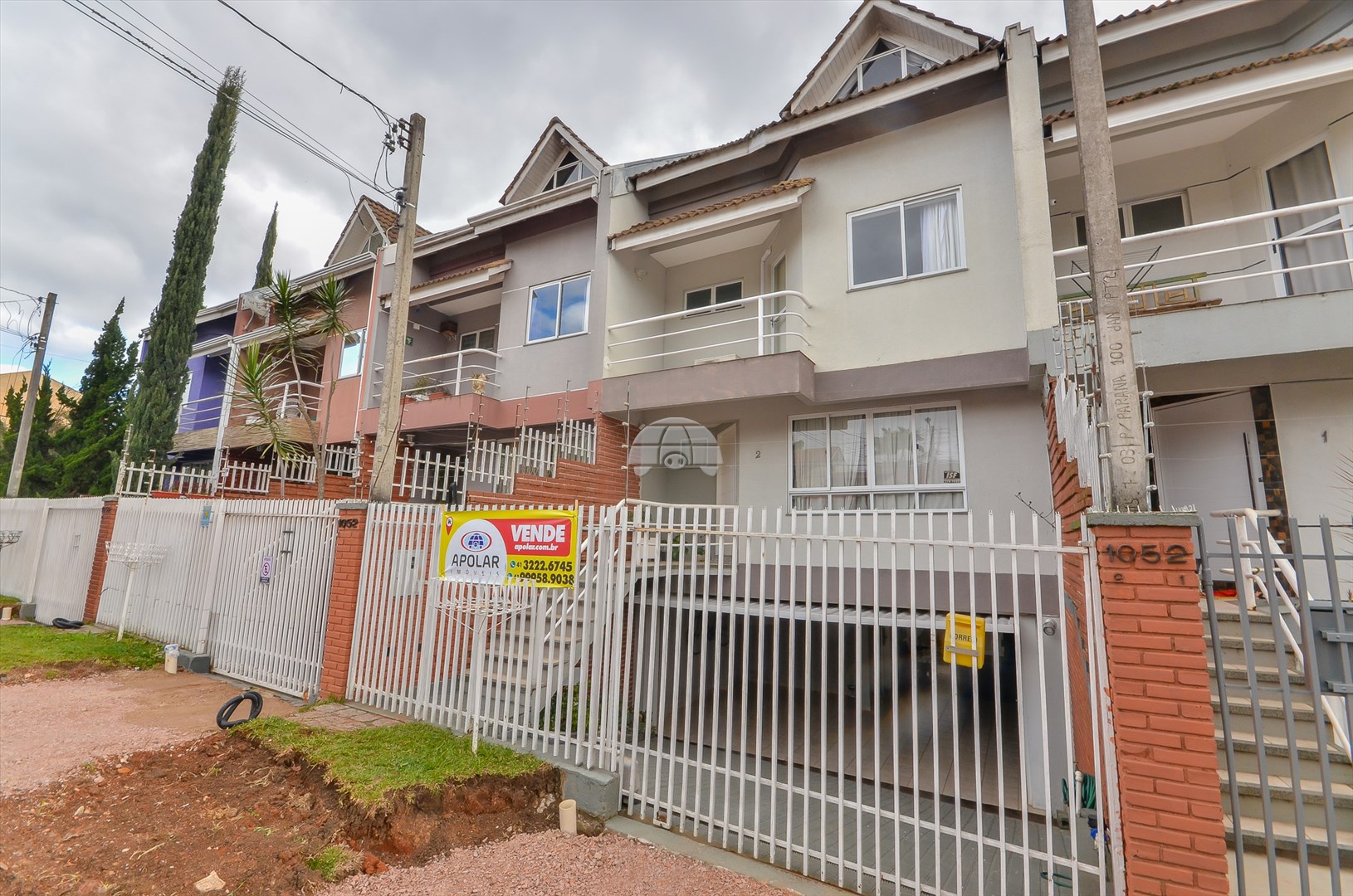 Sobrado à venda em Xaxim, Curitiba — Portal Chave Fácil