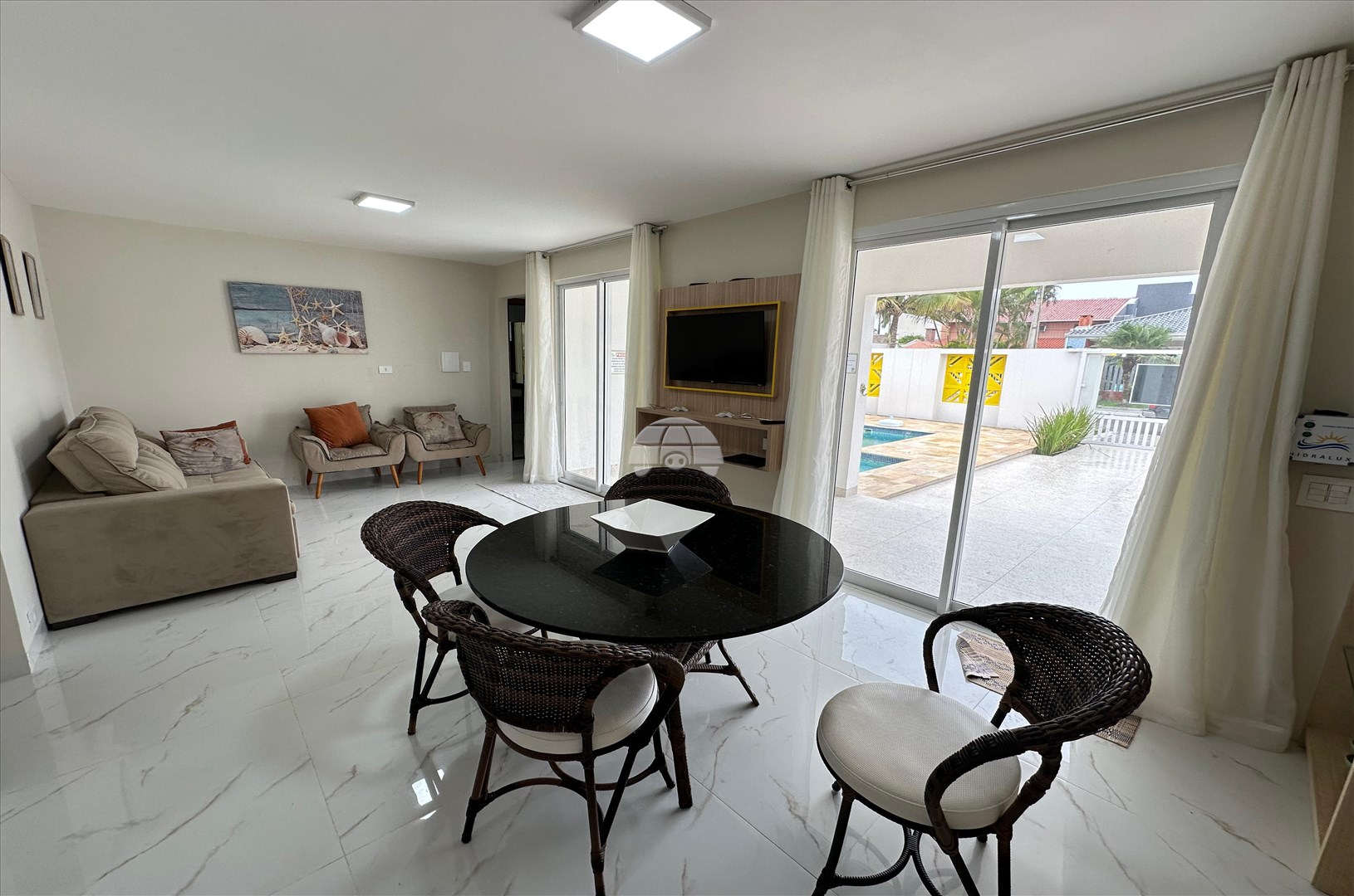 Casa à venda em Betaras, Matinhos — Portal Chave Fácil