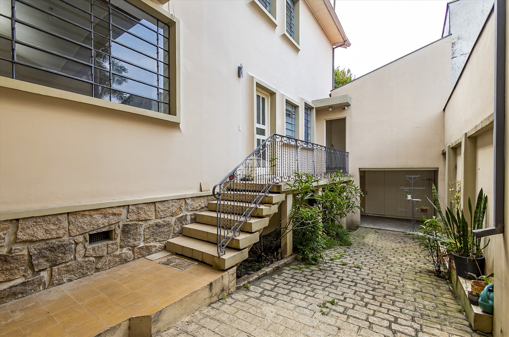Casa à venda em Bigorrilho, Curitiba — Portal Chave Fácil