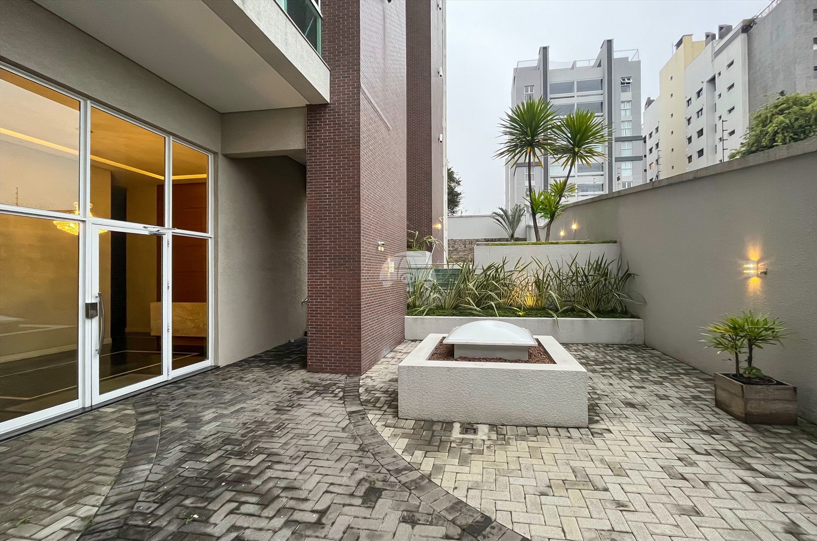 Apartamento para alugar em Alto Da Rua Xv, Curitiba — Portal Chave Fácil