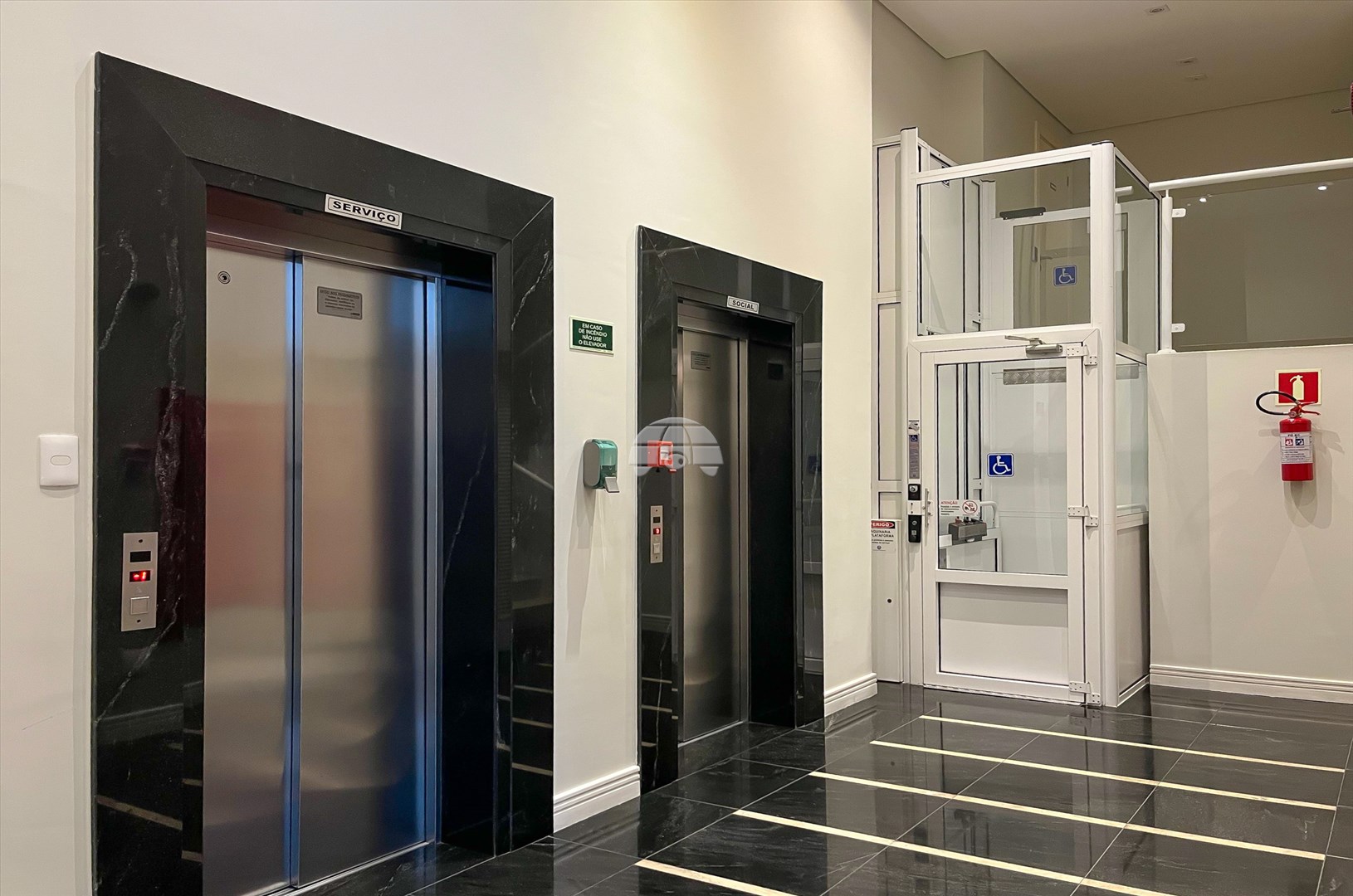 Apartamento para alugar em Alto Da Rua Xv, Curitiba — Portal Chave Fácil