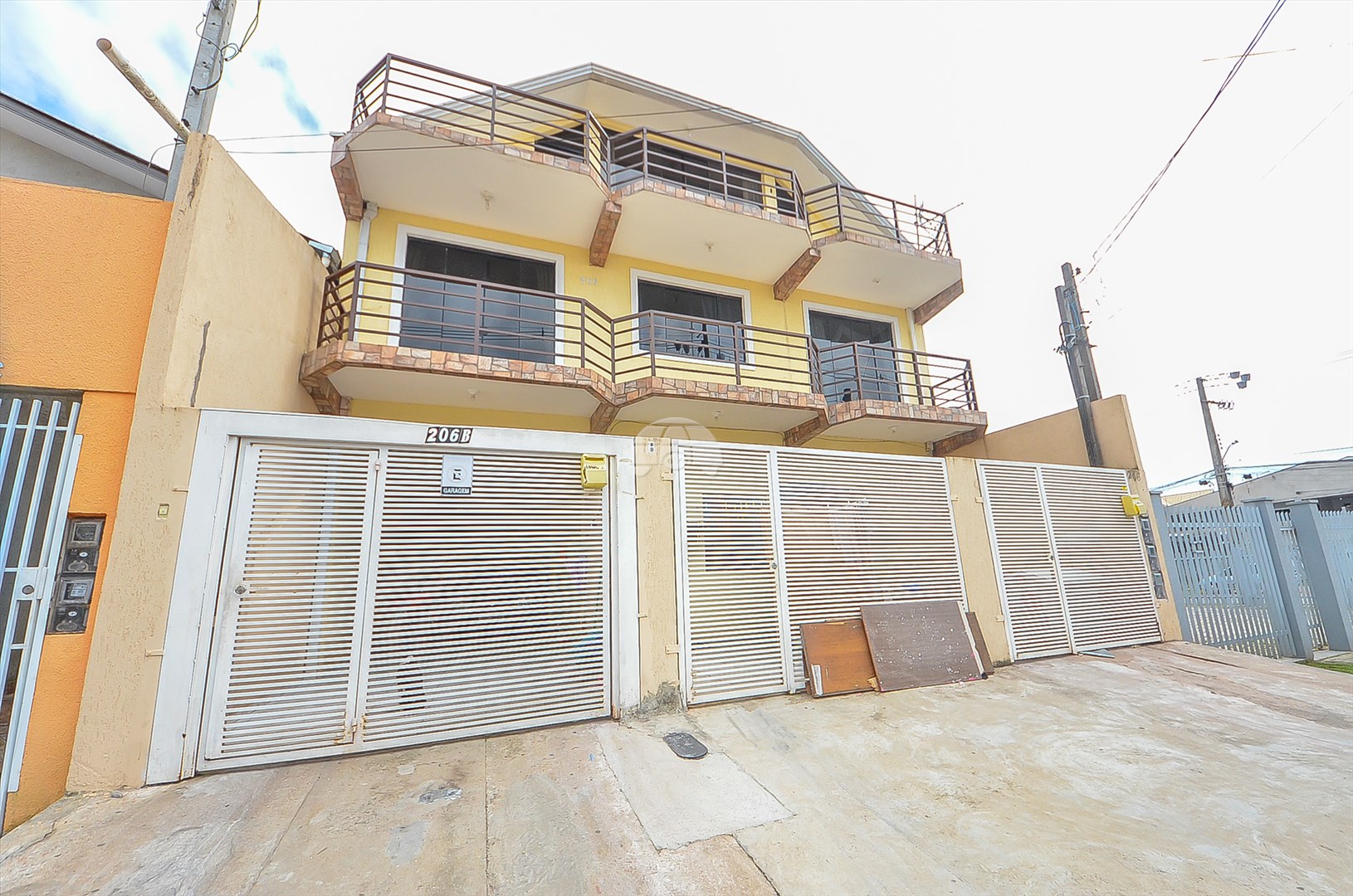 Casa à venda em Sítio Cercado, Curitiba — Portal Chave Fácil