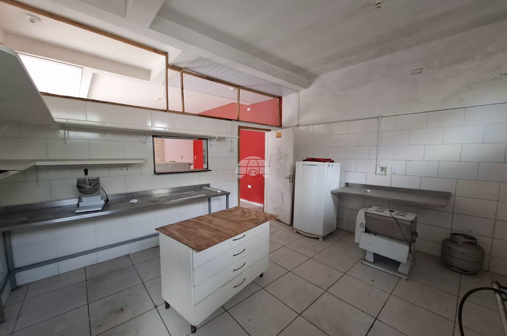 Sala/Conjunto Comercial para alugar em Planta Quississana, São José dos Pinhais — Portal Chave Fácil