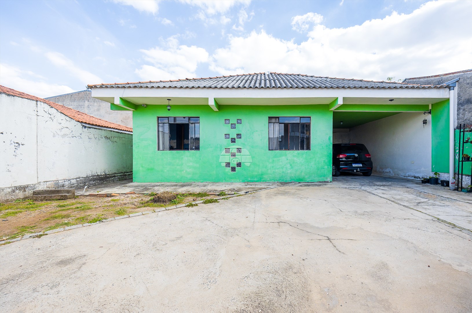Casa à venda em Pinheirinho, Curitiba — Portal Chave Fácil