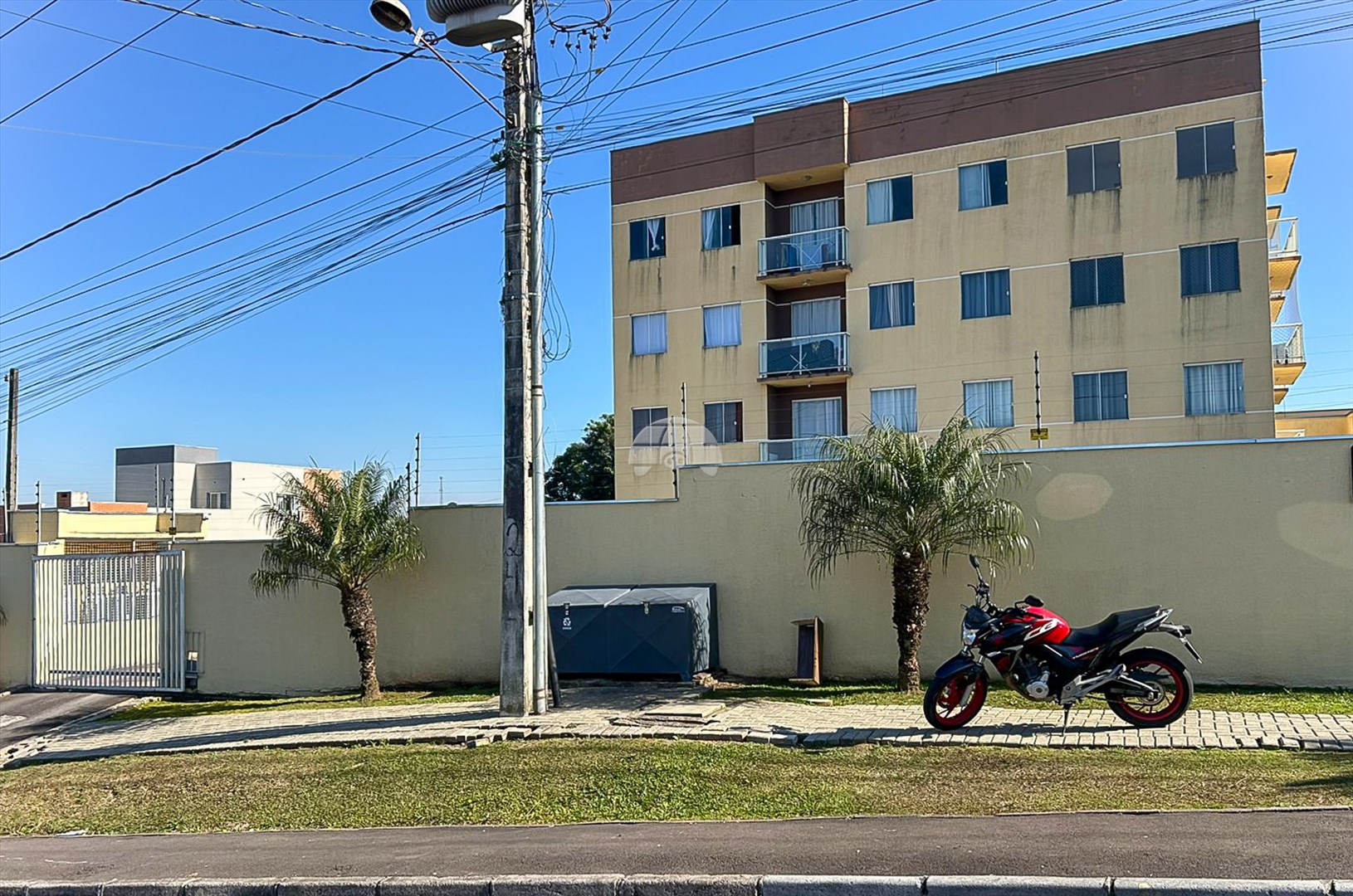 Apartamento à venda em Vila Guarani, Colombo — Portal Chave Fácil