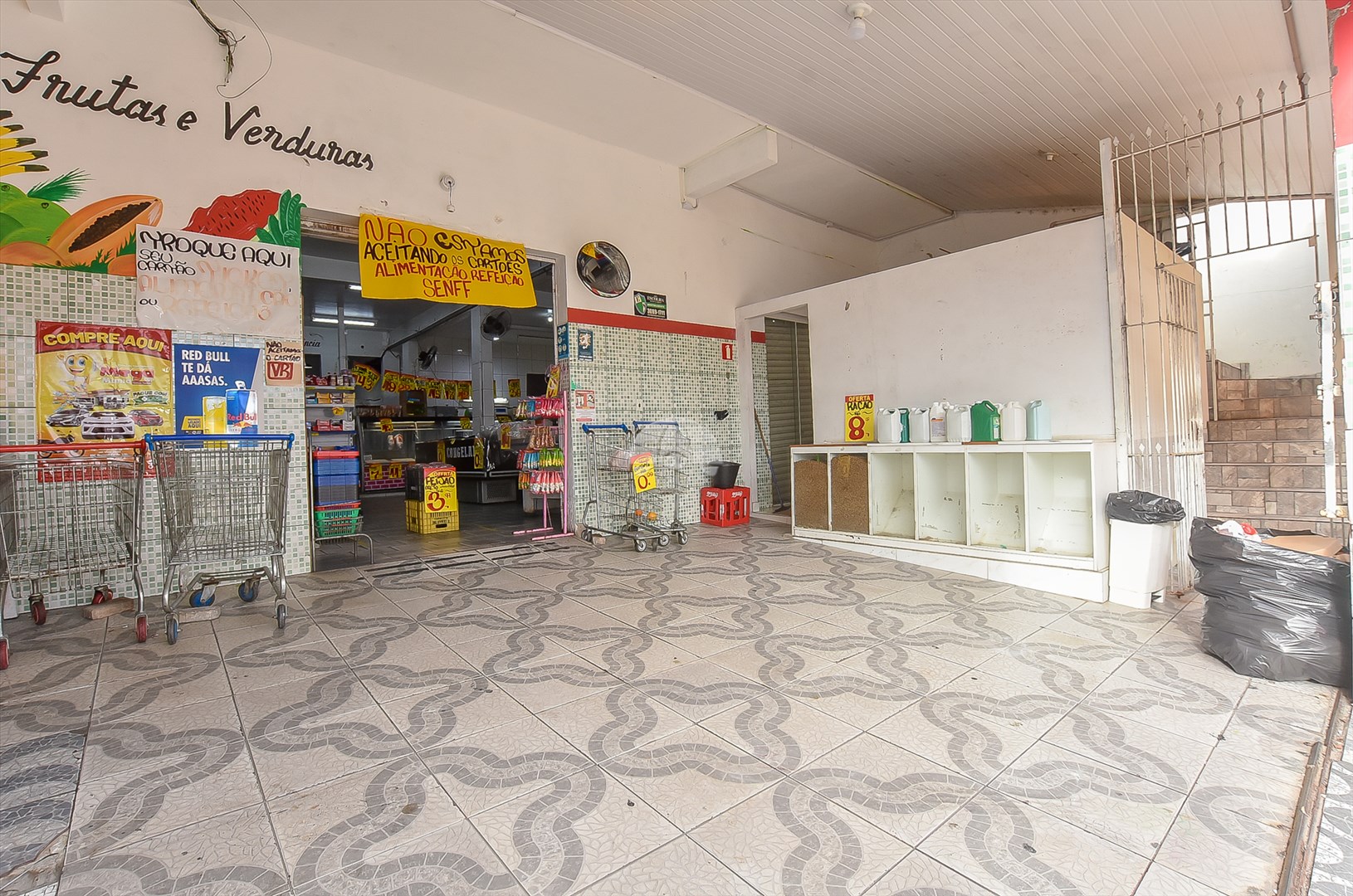 Sala/Conjunto Comercial à venda em Sítio Cercado, Curitiba — Portal Chave Fácil
