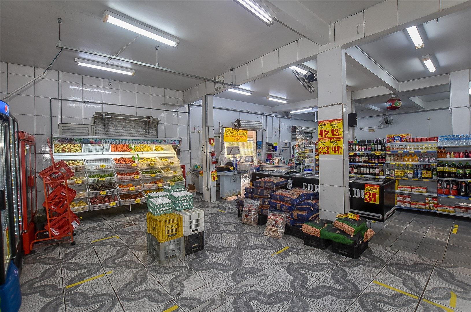 Sala/Conjunto Comercial à venda em Sítio Cercado, Curitiba — Portal Chave Fácil