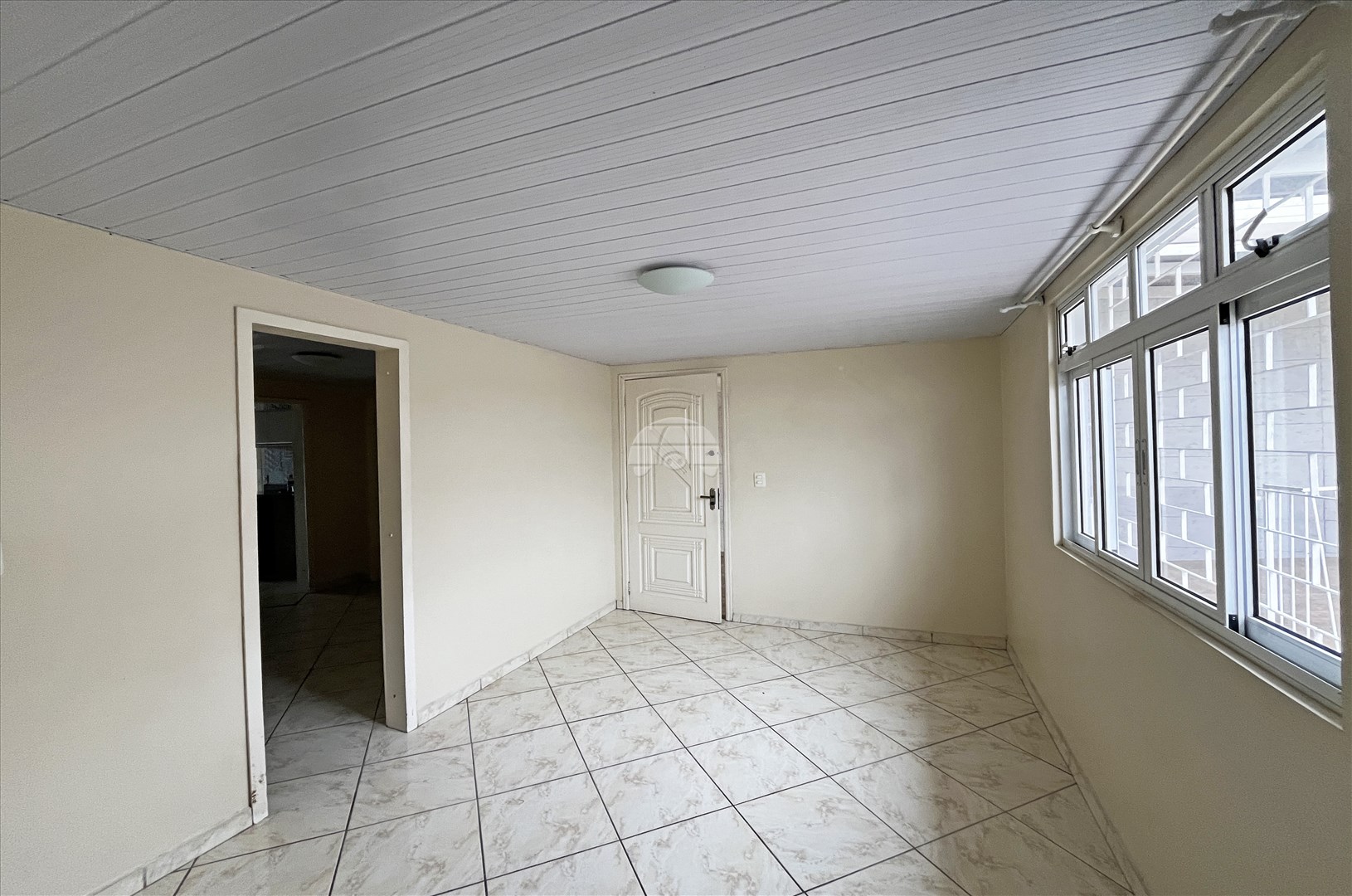 Casa para alugar em Santa Cândida, Curitiba — Portal Chave Fácil
