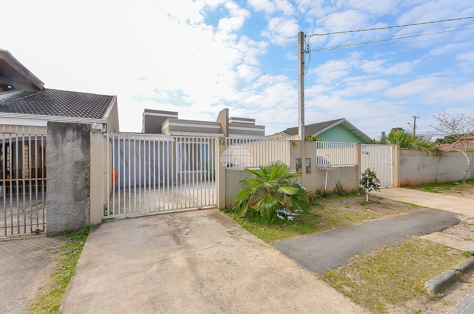Casa à venda em Jardim Guarujá, Colombo — Portal Chave Fácil