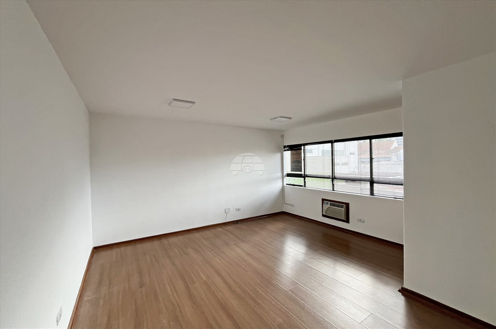 Sala/Conjunto Comercial para alugar em Portão, Curitiba — Portal Chave Fácil