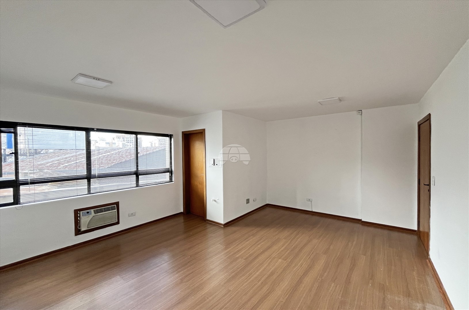 Sala/Conjunto Comercial para alugar em Portão, Curitiba — Portal Chave Fácil