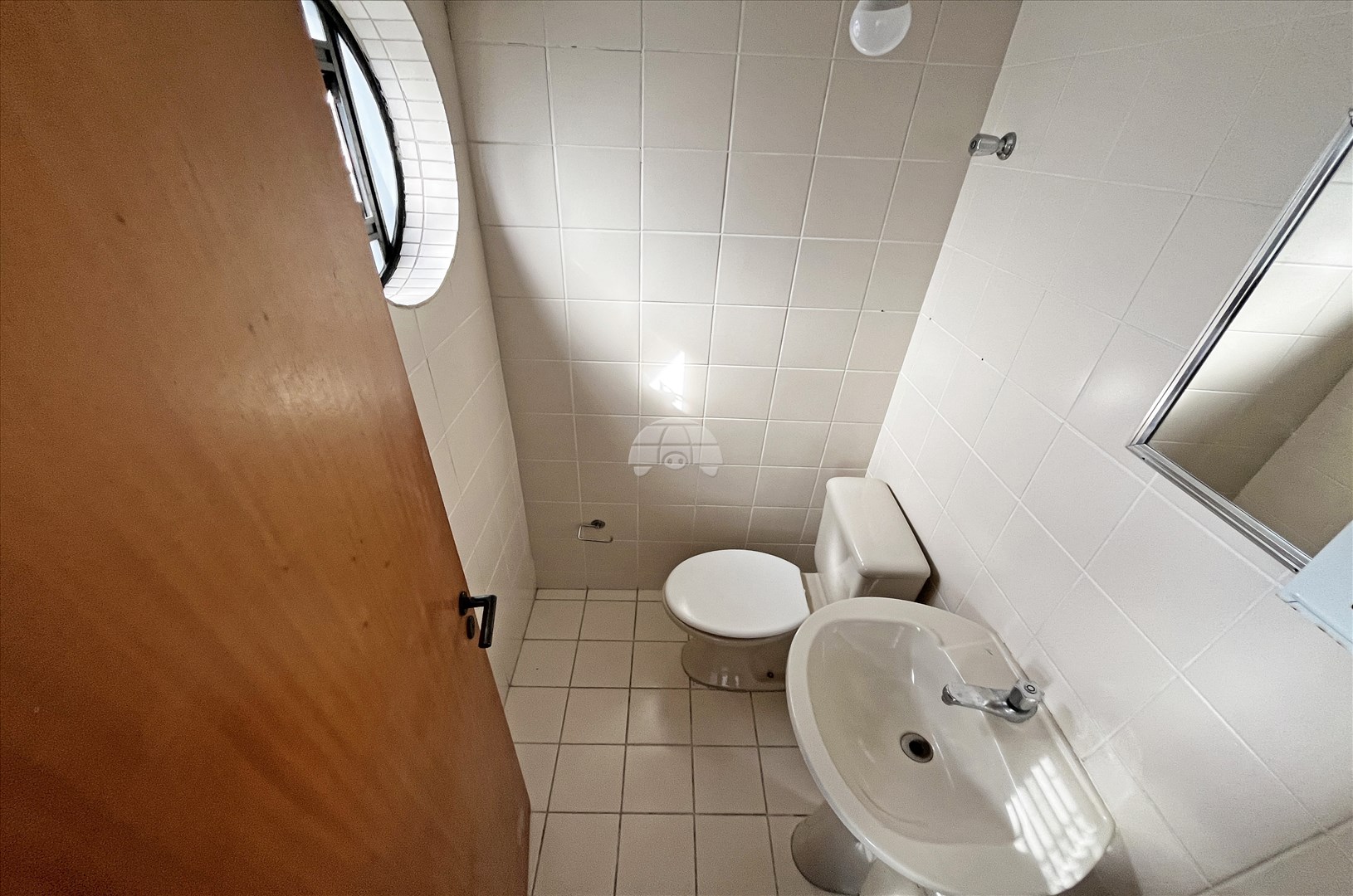 Sala Comercial para Locação no Bairro Portão ref. 108082 (8 / 10)