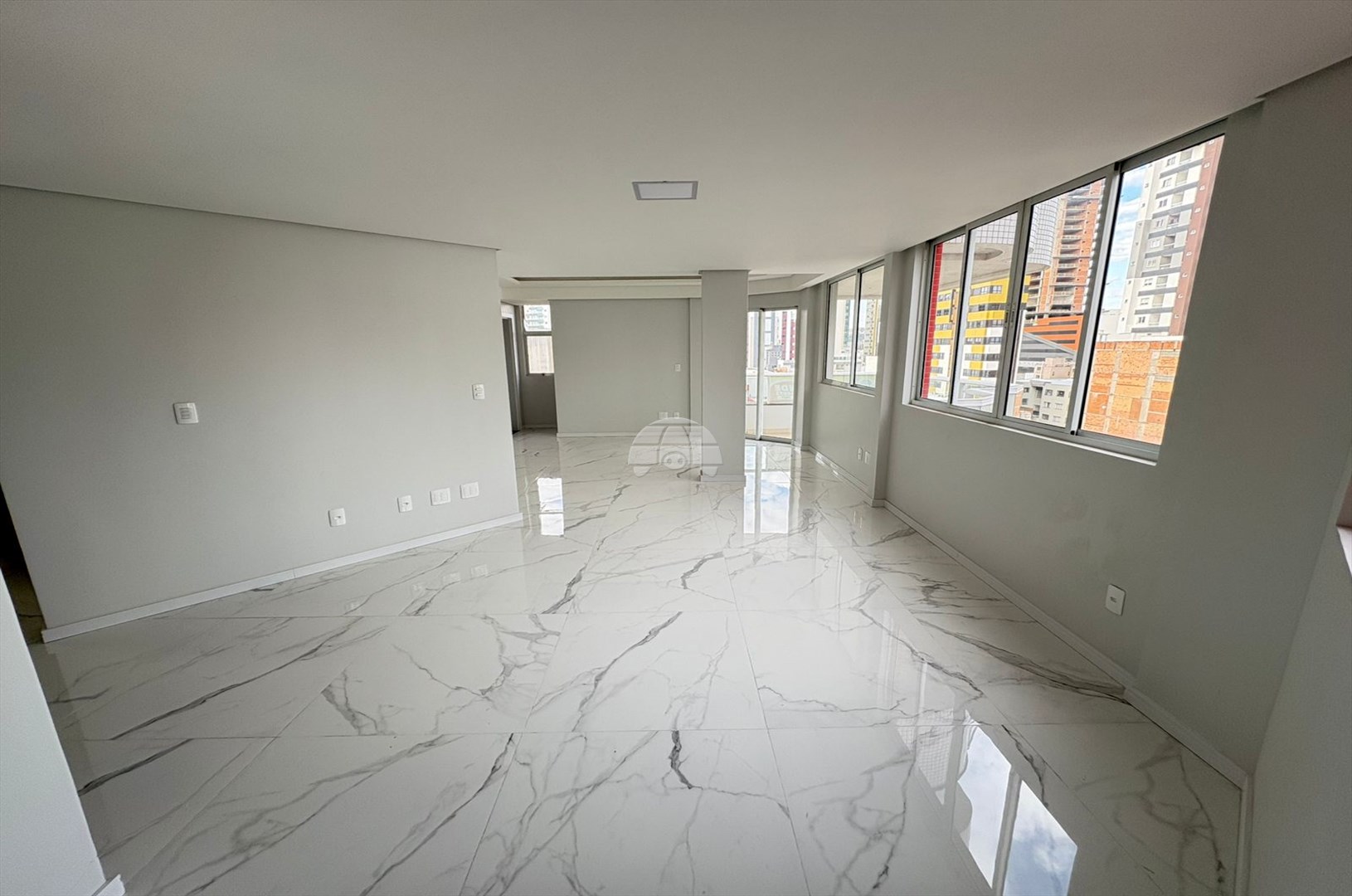 Apartamento para alugar em Centro, Pato Branco — Portal Chave Fácil