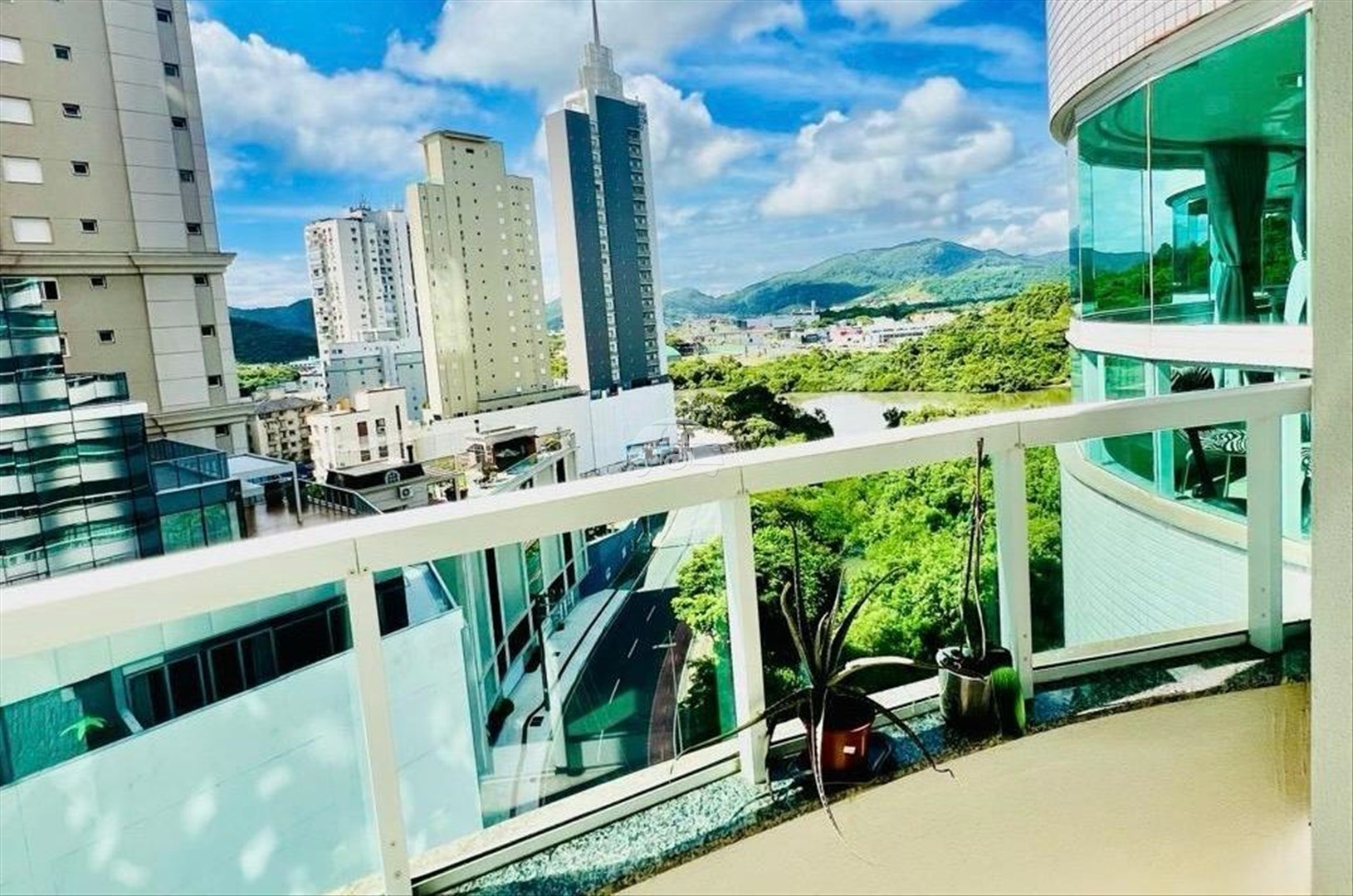 Apartamento à venda em Centro, Balneário Camboriú — Portal Chave Fácil