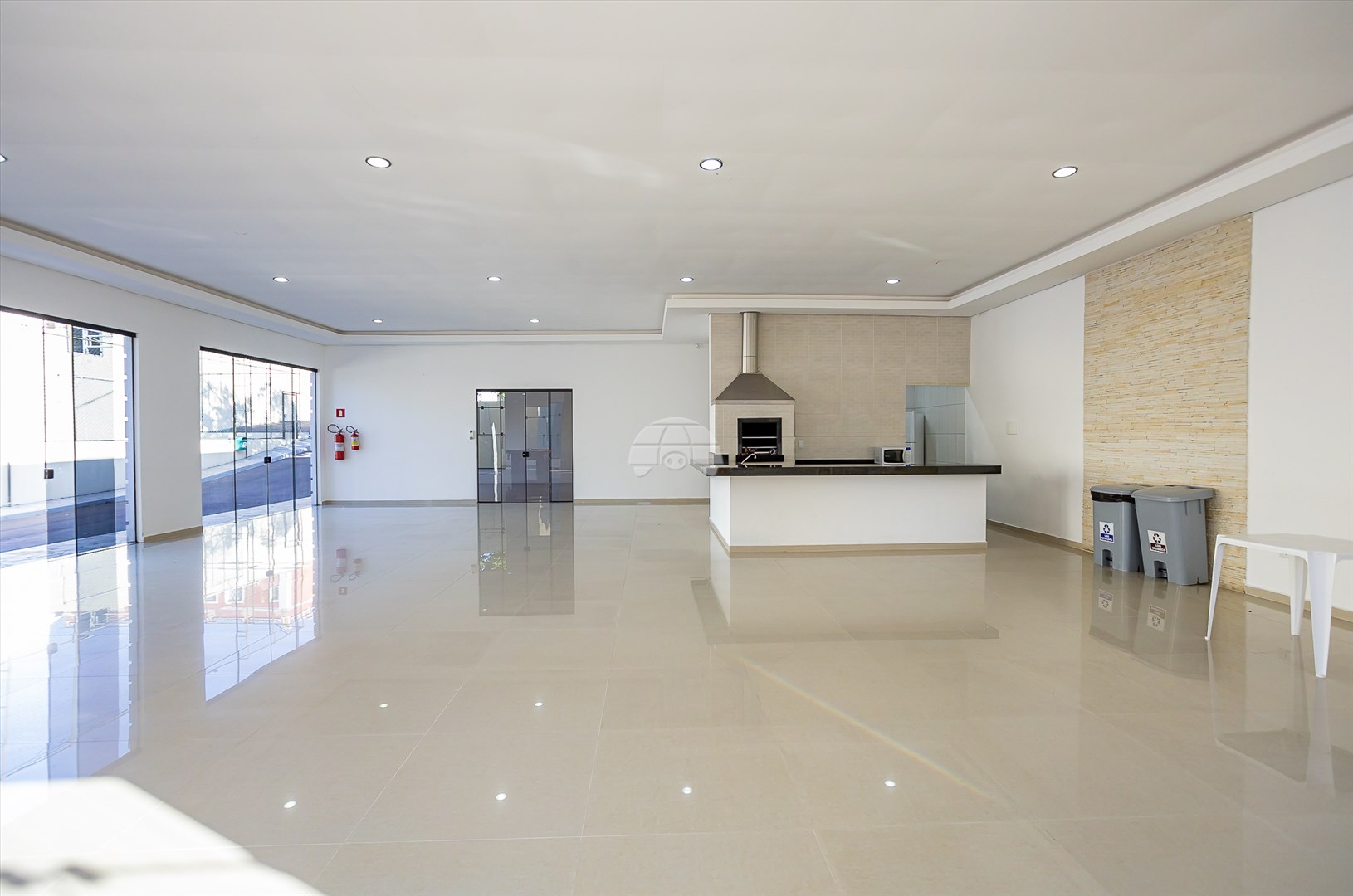 Apartamento à venda em Campo Comprido, Curitiba — UNA