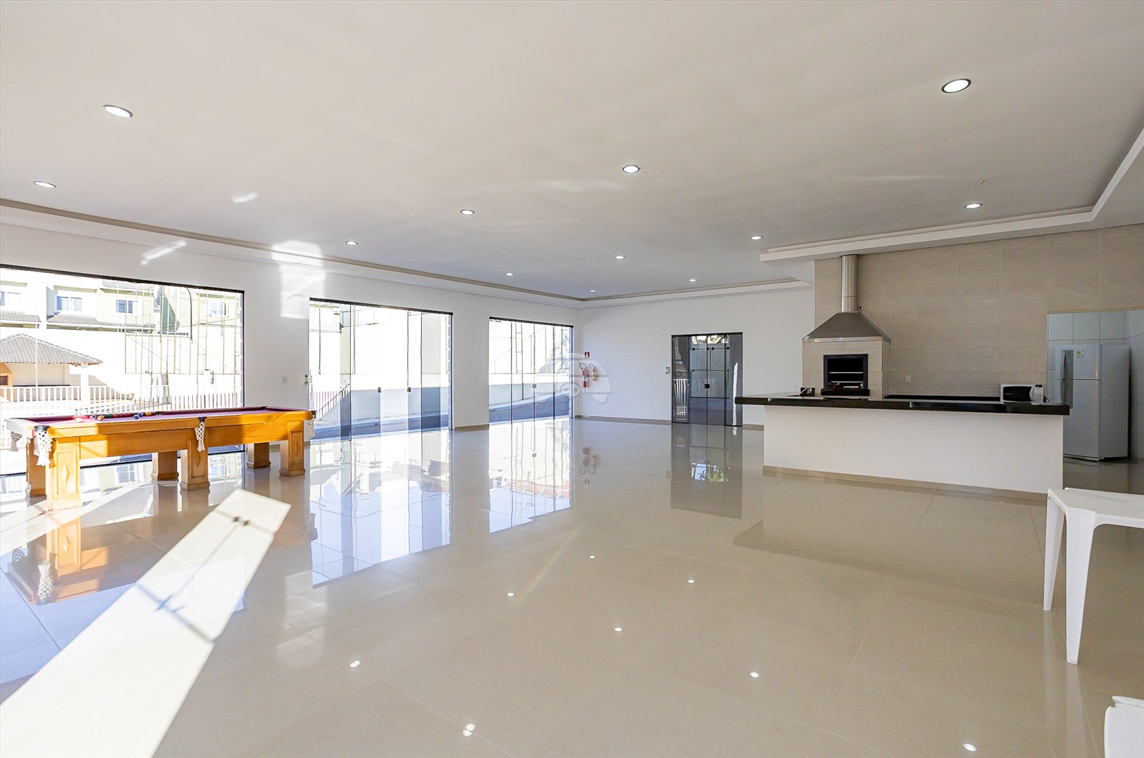 Apartamento à venda em Campo Comprido, Curitiba — UNA