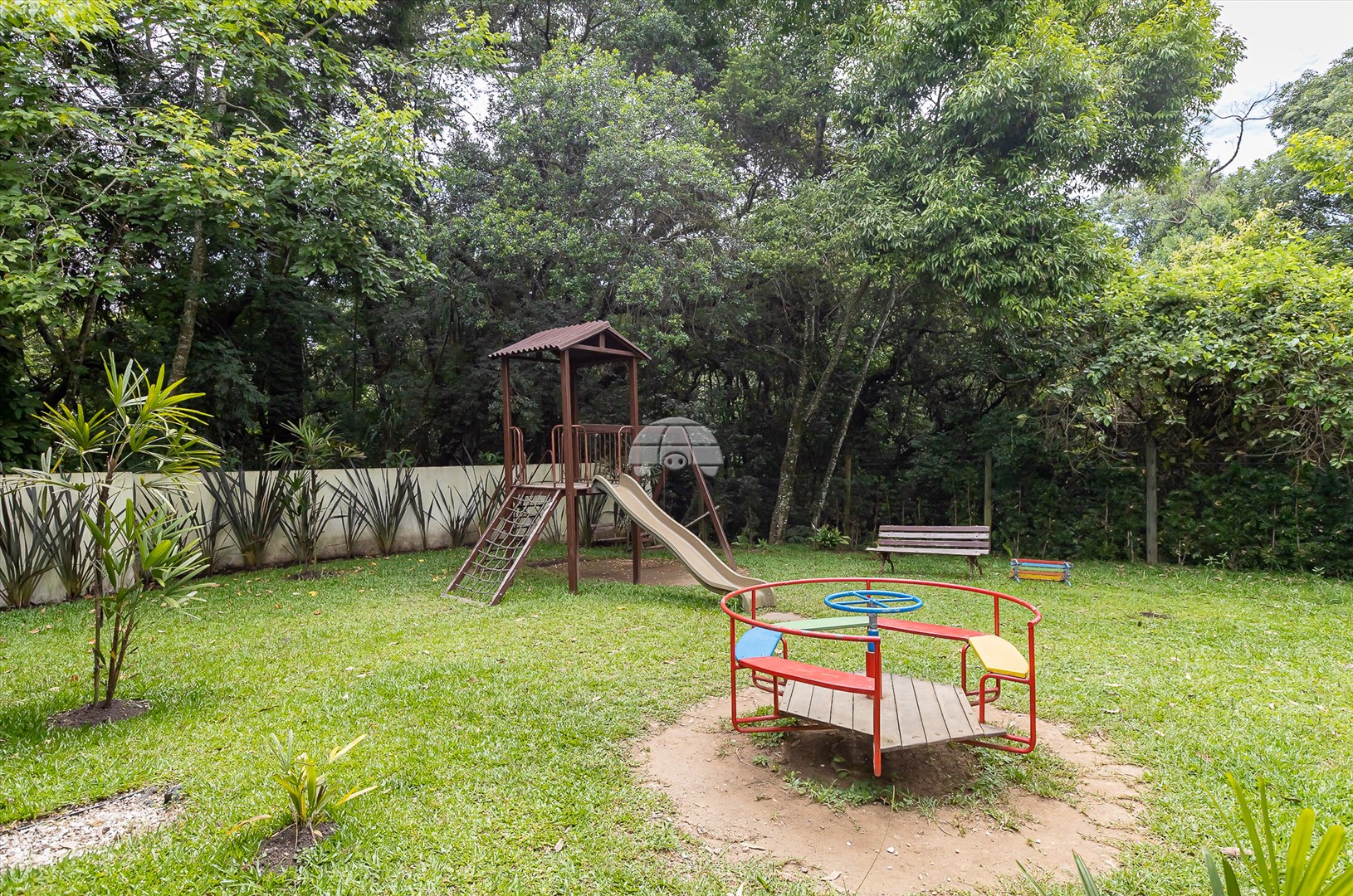 Apartamento à venda em Campo Comprido, Curitiba — UNA