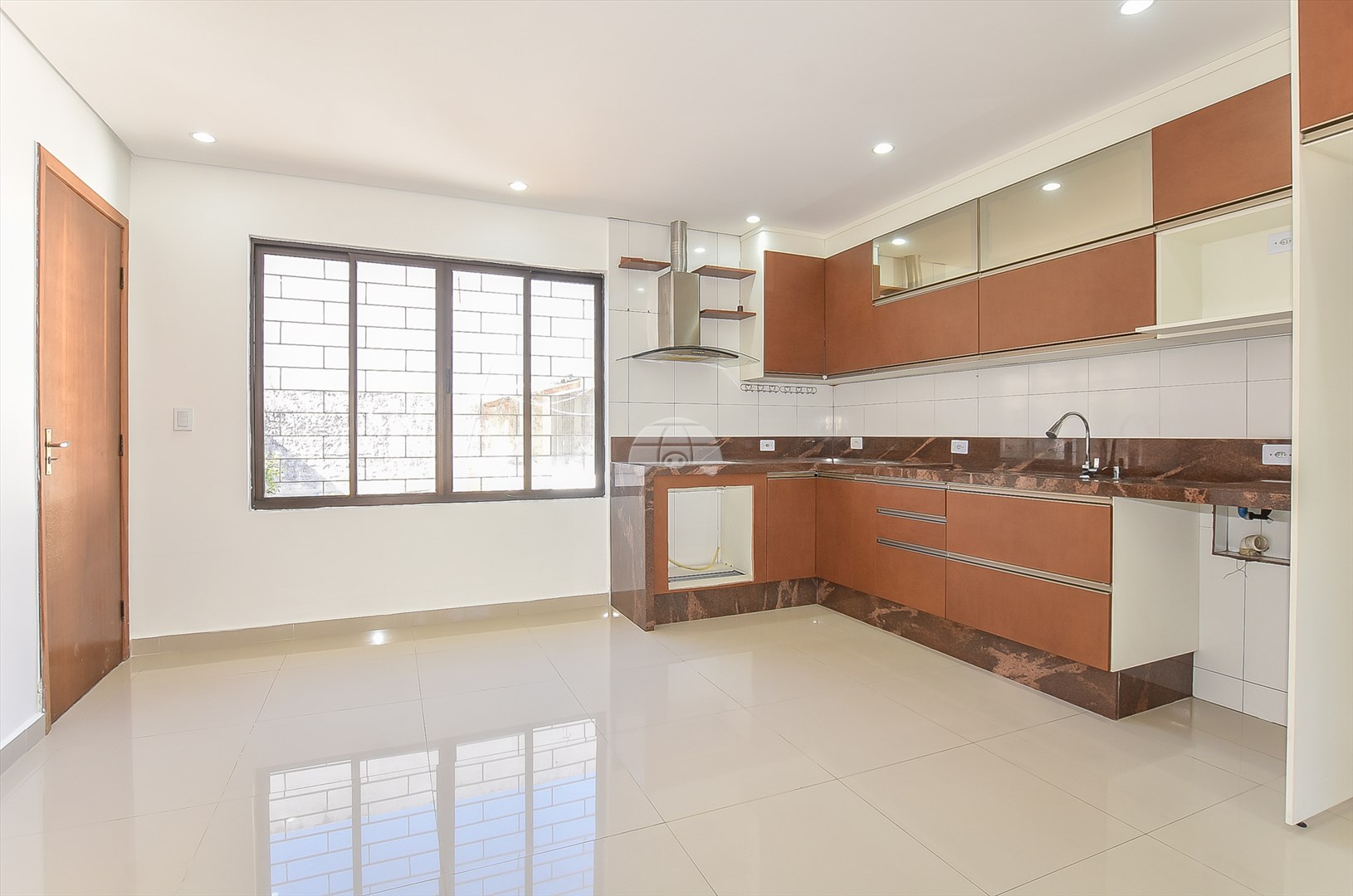 Casa Comercial/Residencial para Venda no Bairro Cajuru ref. 220572 (8 / 10)