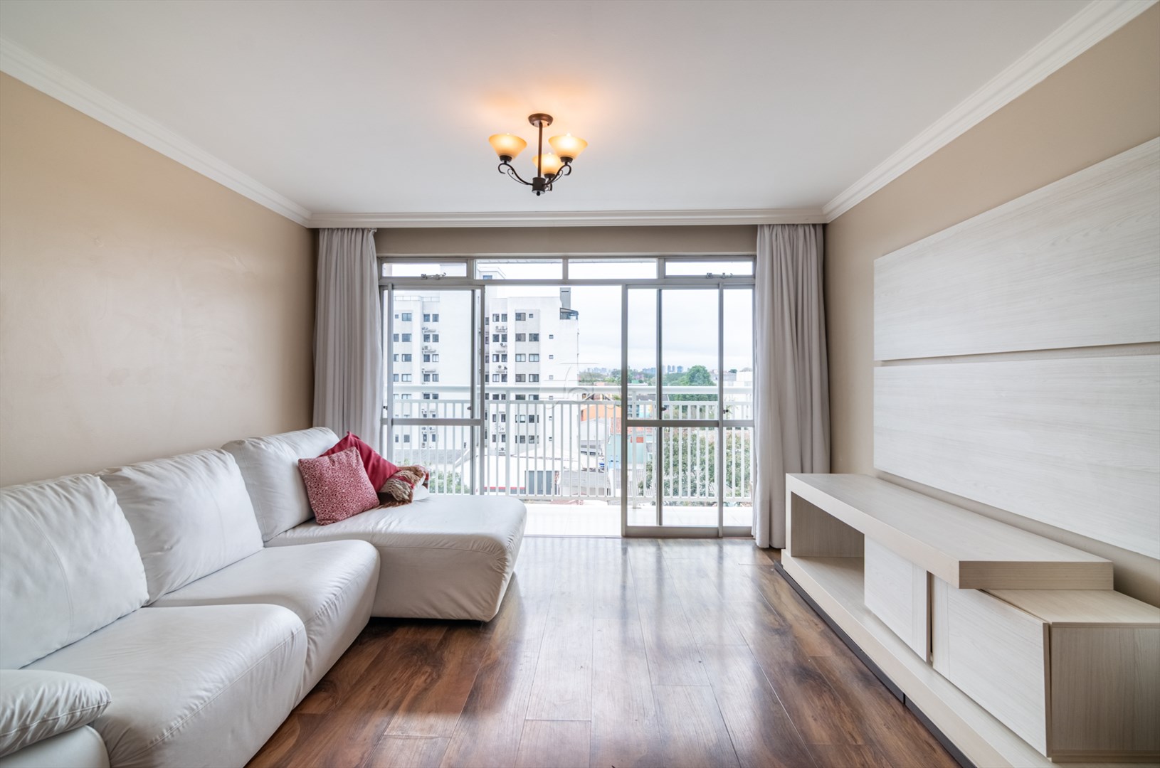 Apartamento Residencial para Venda no Bairro Cristo Rei ref. 220595 (1 / 10)