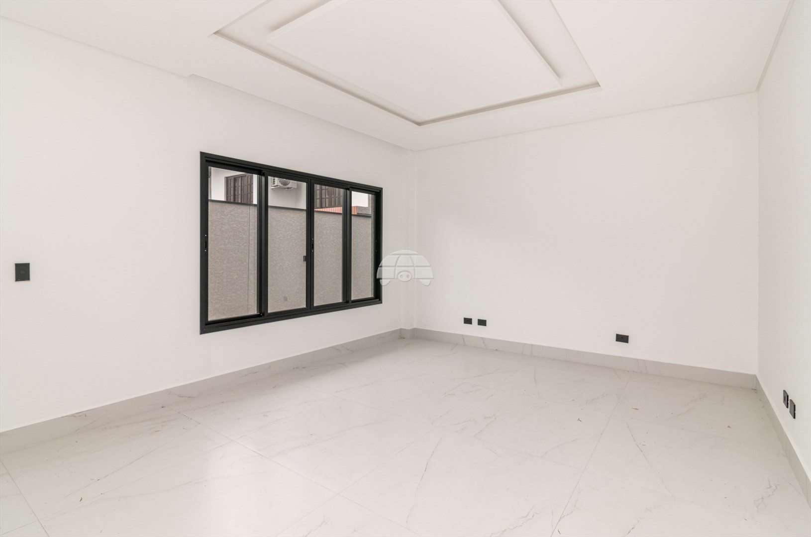 Sobrado Residencial para Venda no Bairro Portão ref. 220742 (10 / 10)