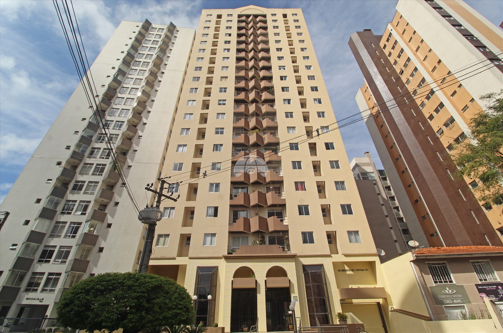 Apartamento para alugar em Cristo Rei, Curitiba — Portal Chave Fácil
