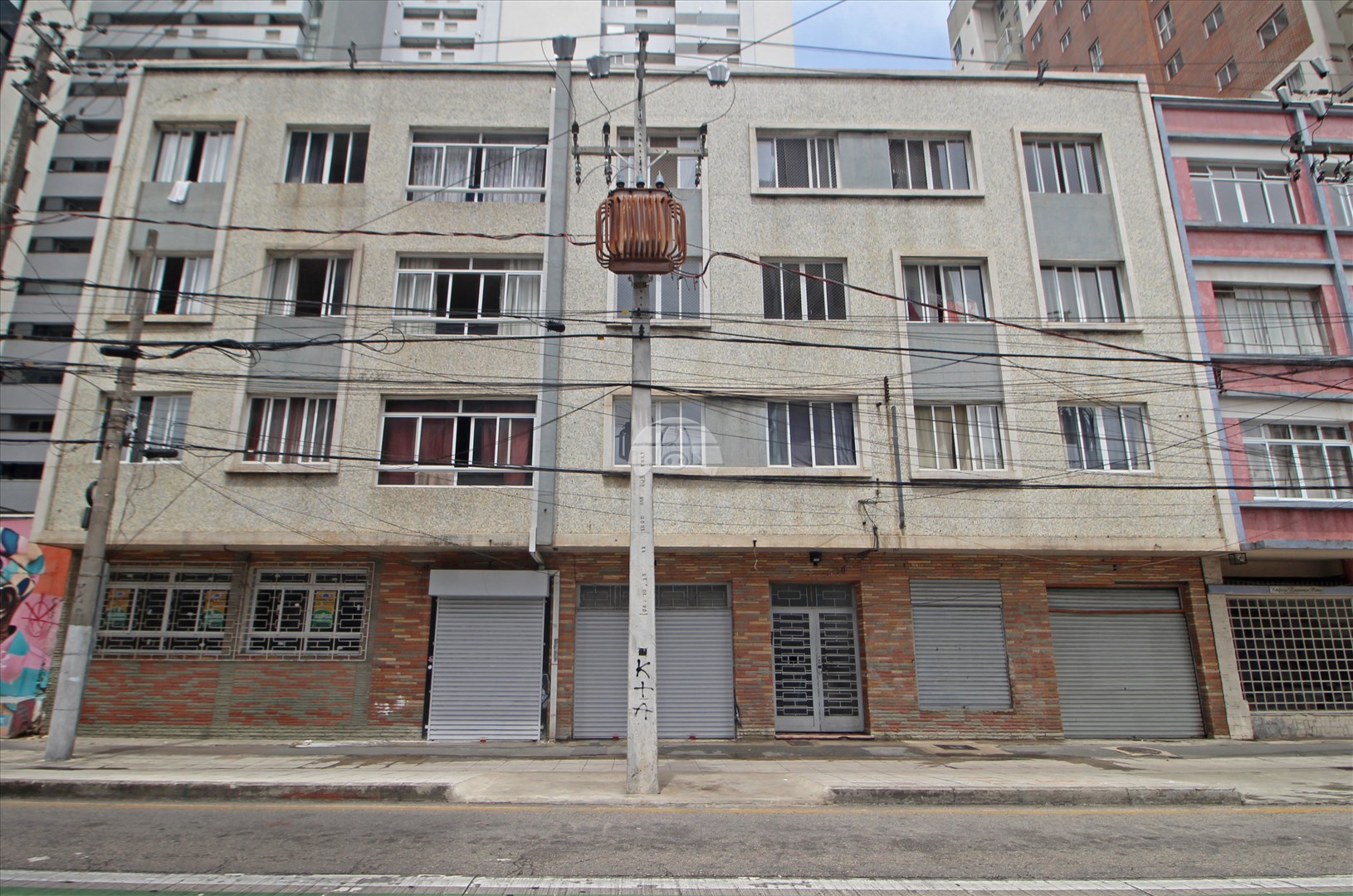 Sala/Conjunto Comercial para alugar em Centro, Curitiba — Portal Chave Fácil