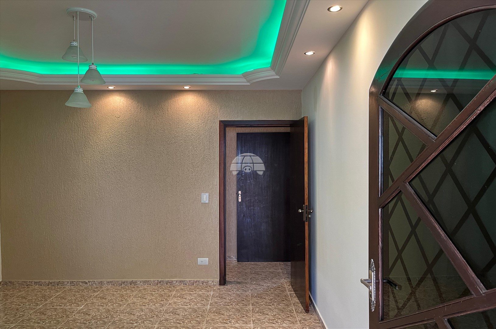 Casa à venda em Taboão, Curitiba — Portal Chave Fácil