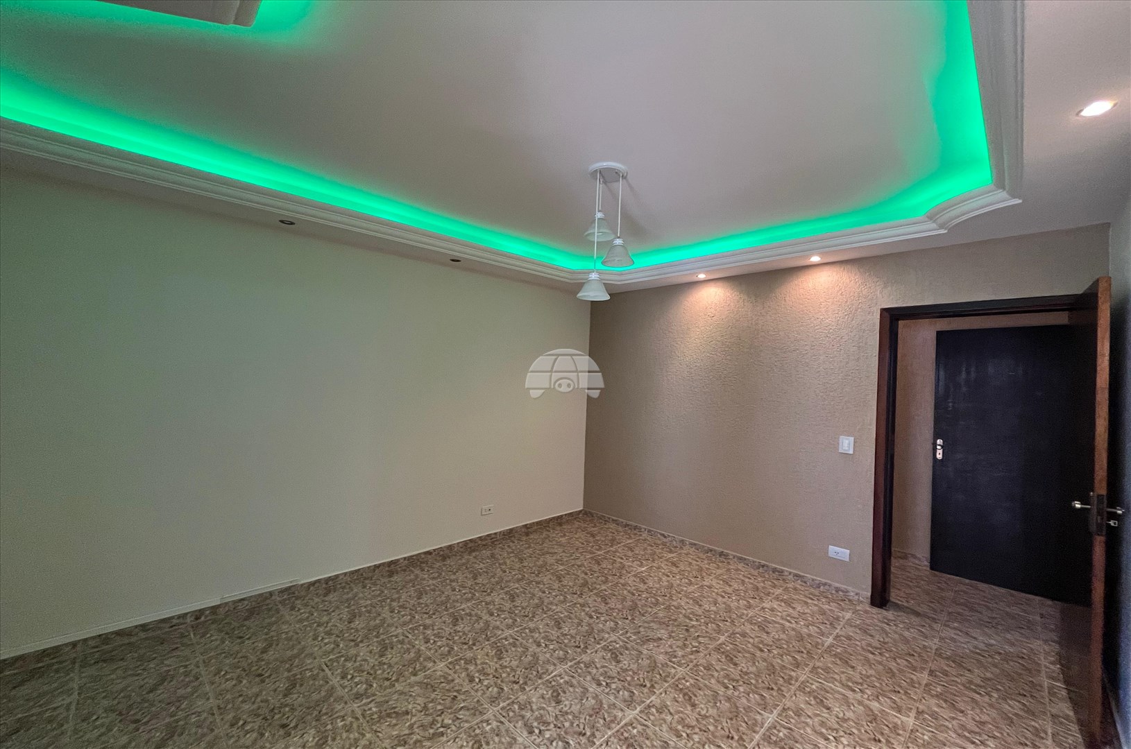 Casa à venda em Taboão, Curitiba — Portal Chave Fácil