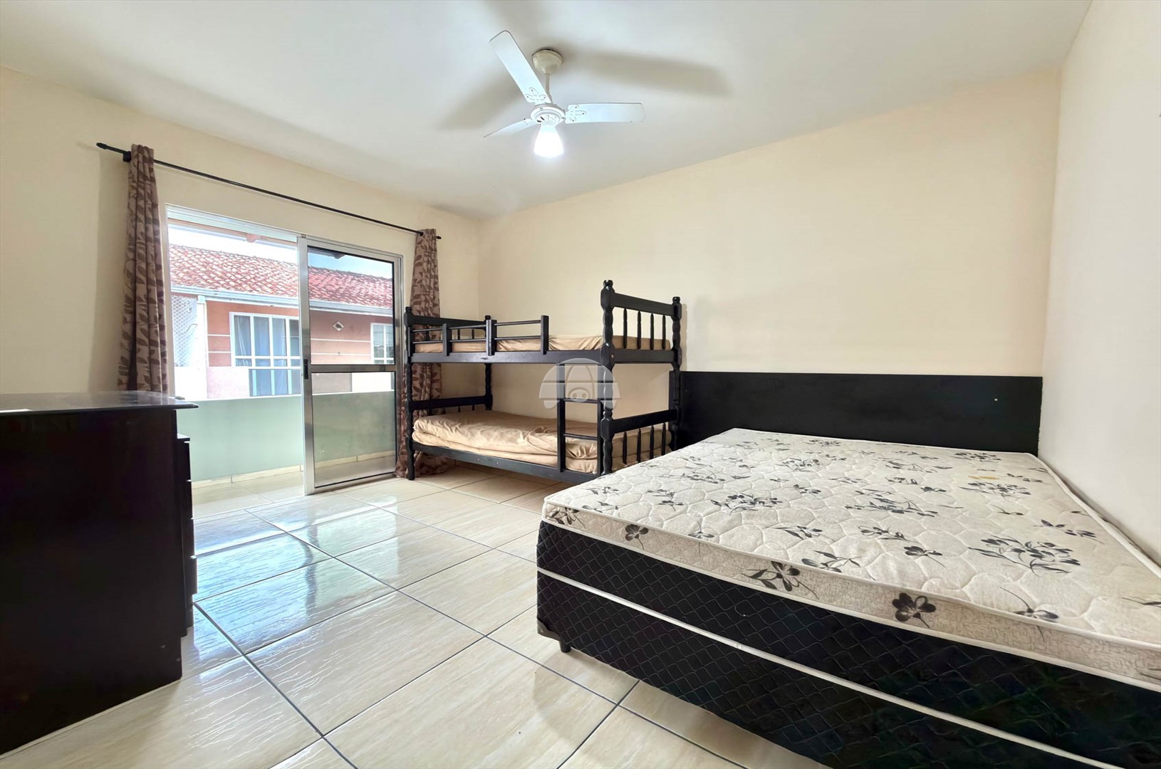Casa à venda em Caioba, Matinhos — Portal Chave Fácil