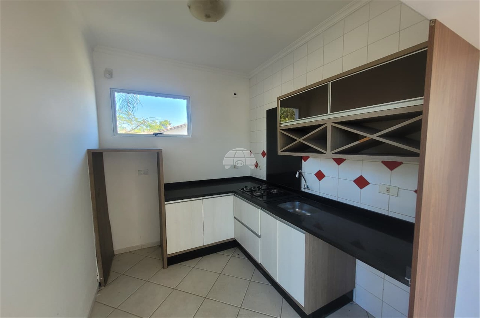Sala/Conjunto Comercial para alugar em Barra Do Saí, Itapoá — Portal Chave Fácil