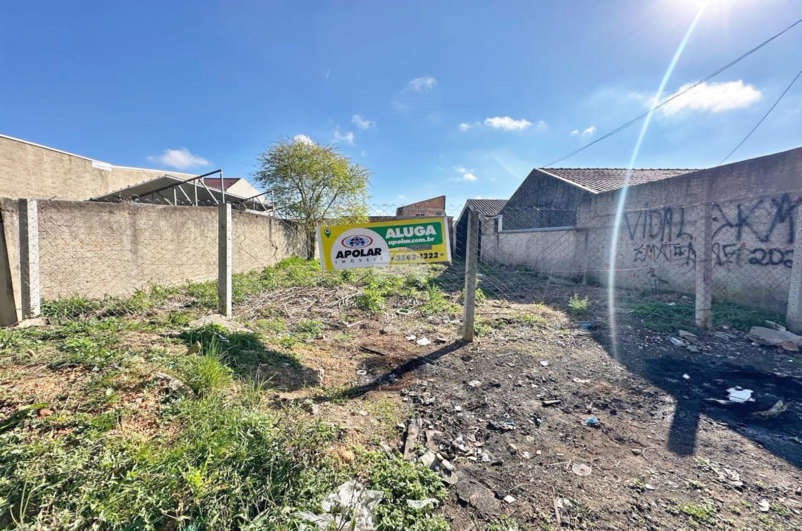 Terreno/Área para alugar em Palmital, Colombo — Portal Chave Fácil
