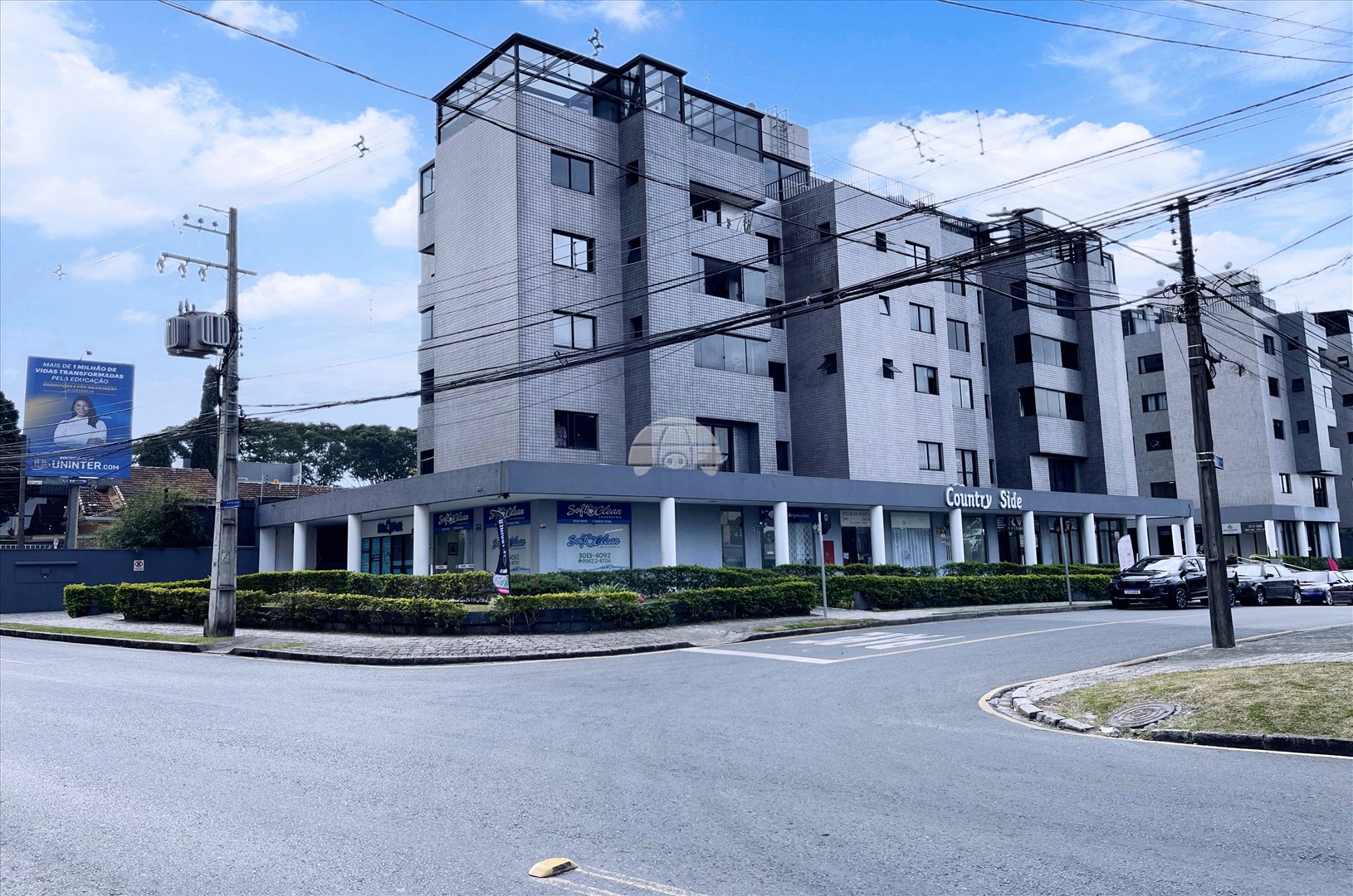 Sala/Conjunto Comercial à venda em Bacacheri, Curitiba — Portal Chave Fácil