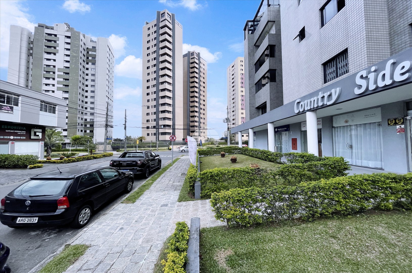 Sala/Conjunto Comercial à venda em Bacacheri, Curitiba — Portal Chave Fácil