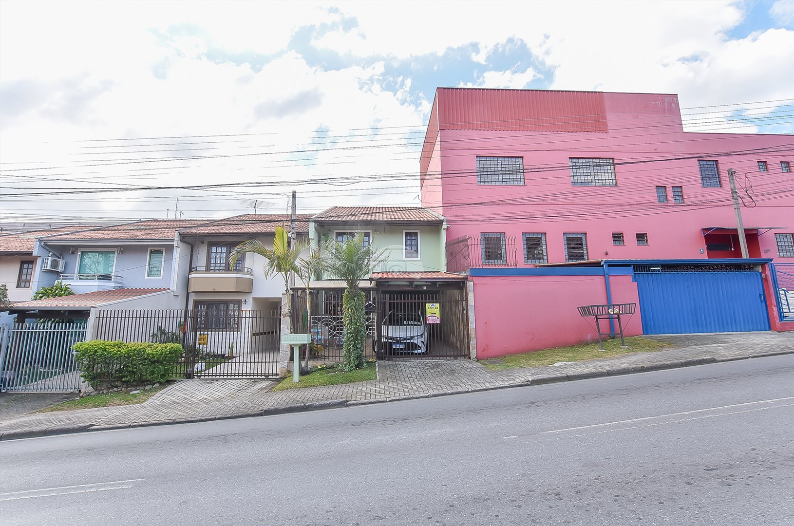 Casa à venda em Uberaba, Curitiba — Portal Chave Fácil