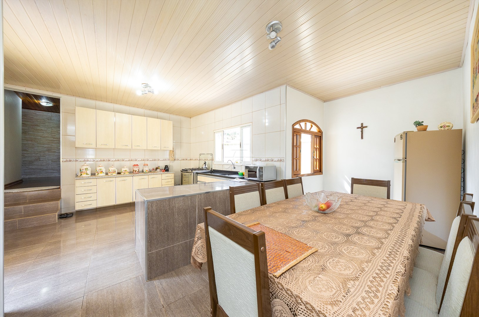 Casa à venda em Jardim Keli Cristina, Campo Largo — Portal Chave Fácil