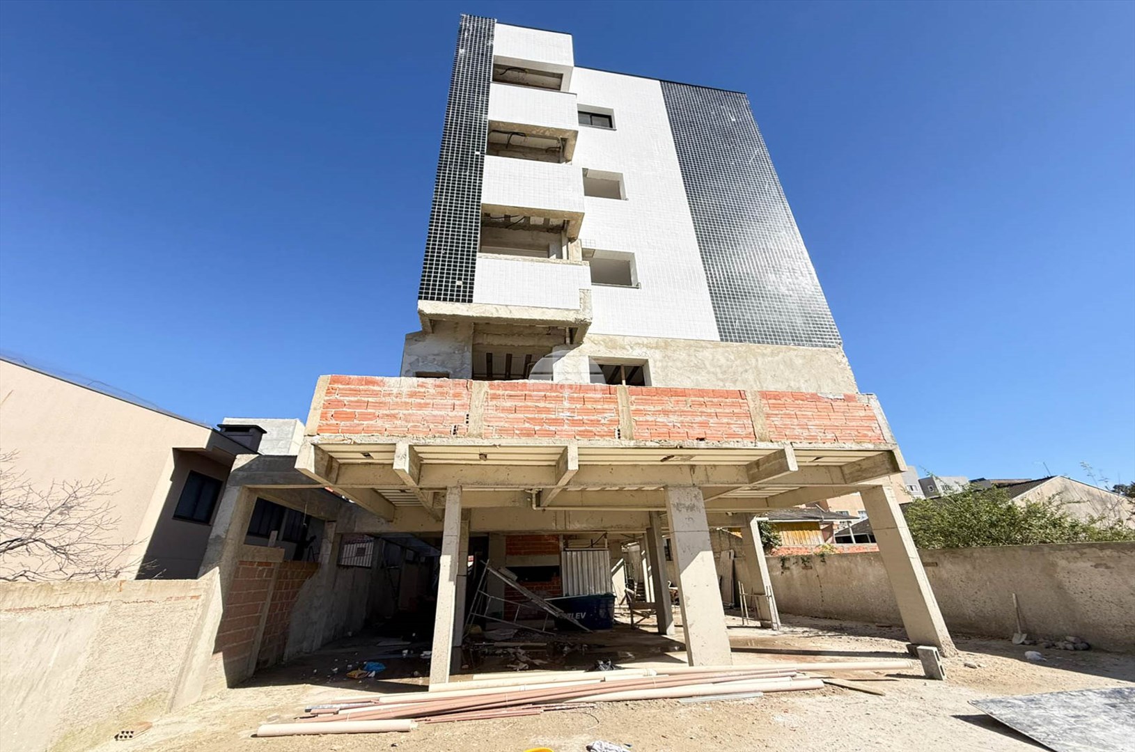 Apartamento à venda em Vila Alto Da Cruz, Colombo — Portal Chave Fácil