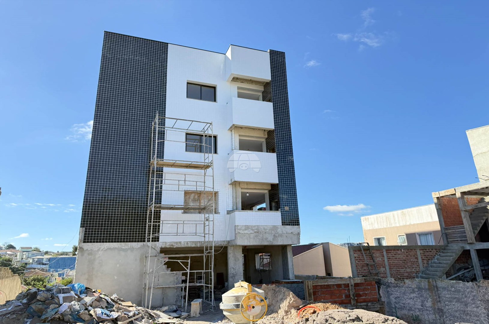 Apartamento à venda em Vila Alto Da Cruz, Colombo — Portal Chave Fácil